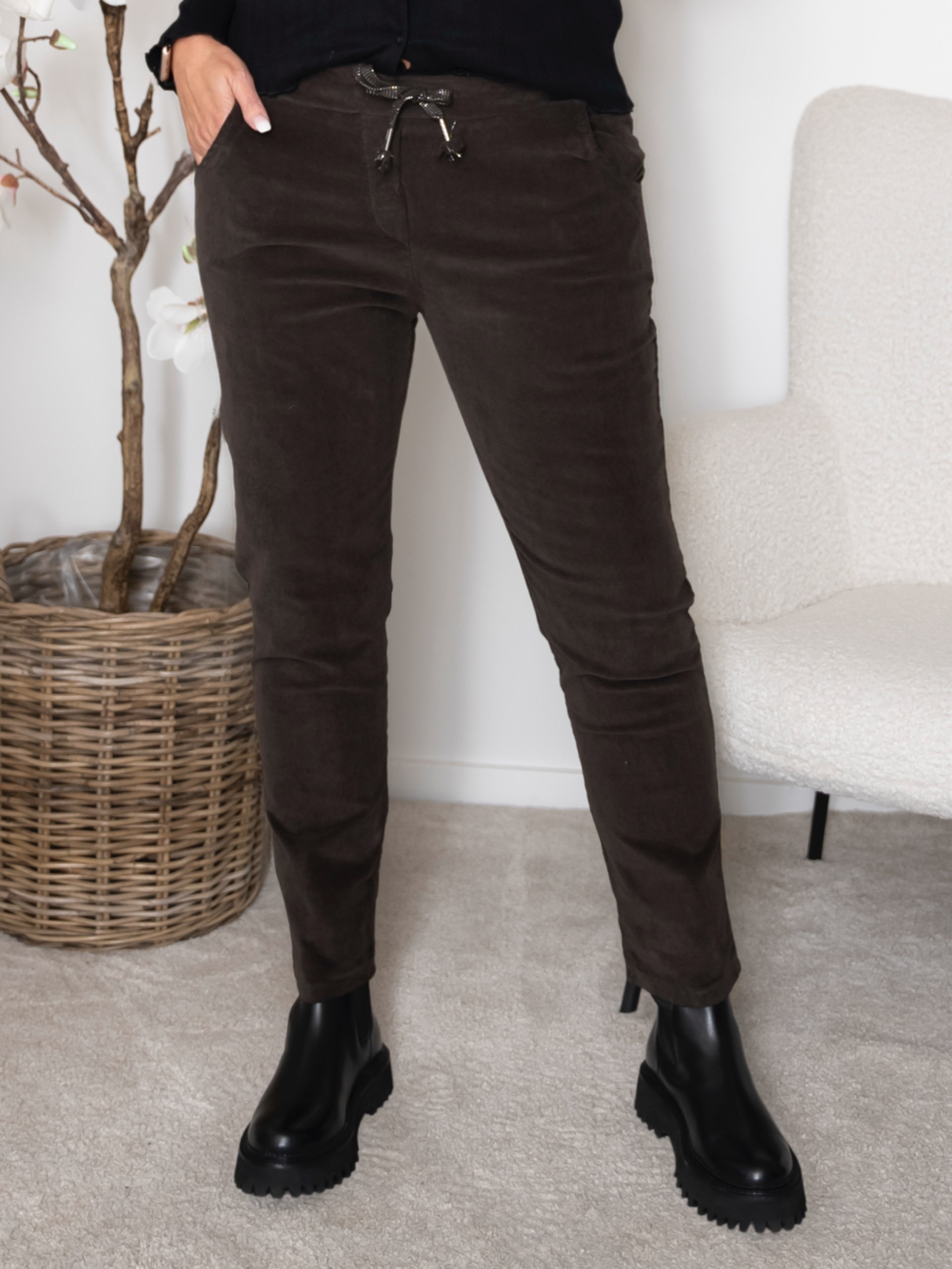 Caylee pants choco - Online-Mode