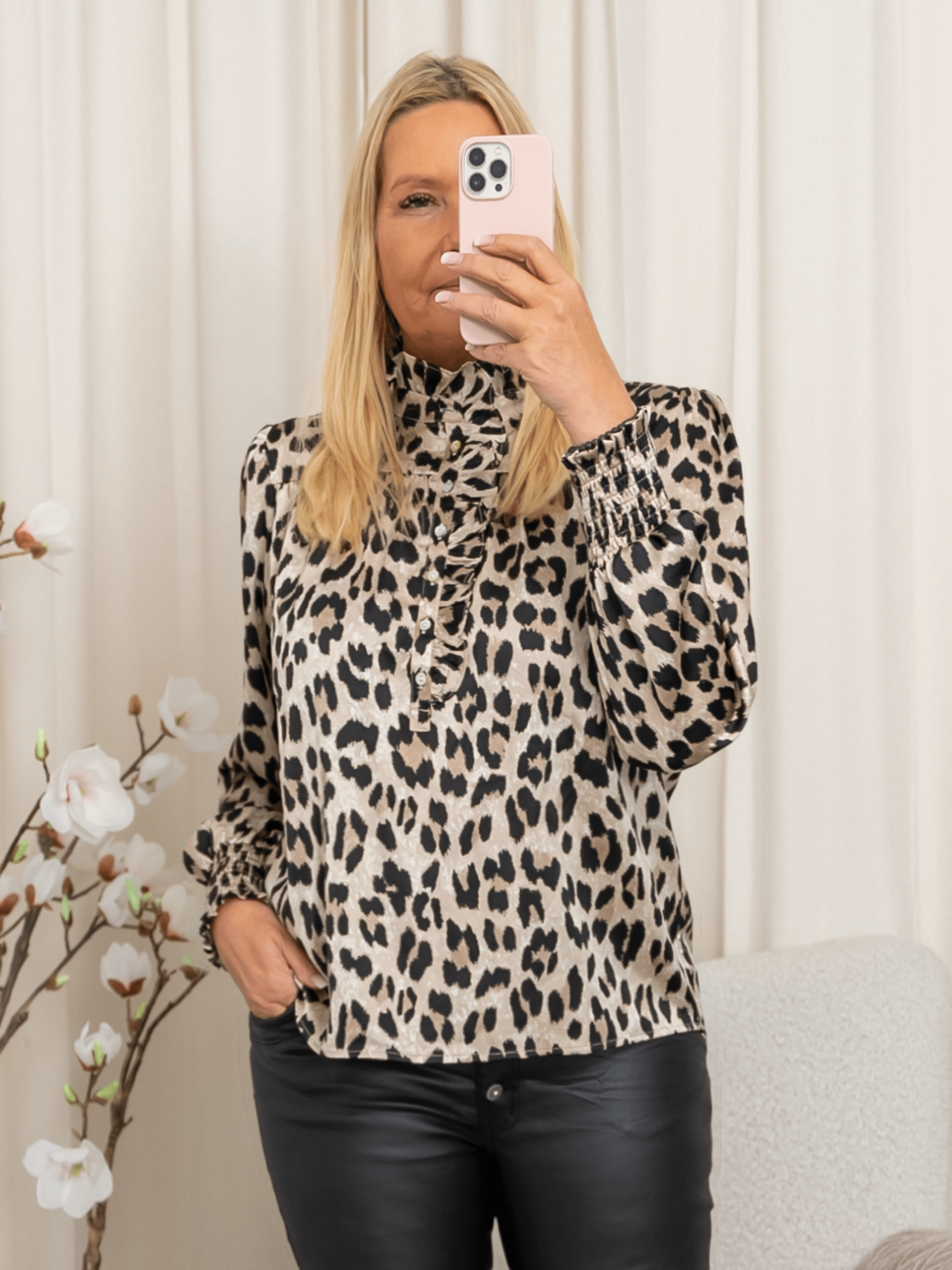 Continue Ariana bluse leo brown - Online - Mode