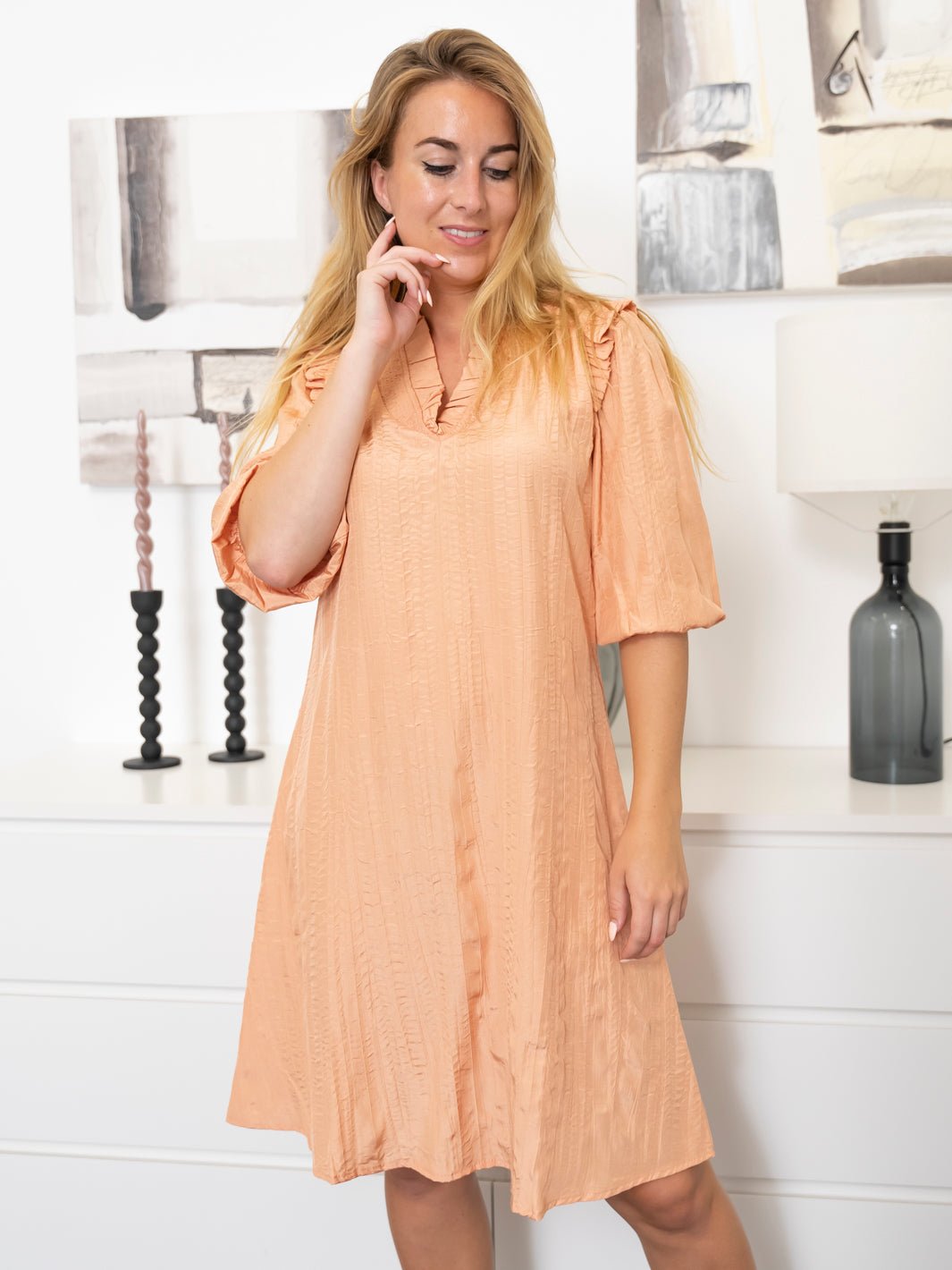 Continue Pauline dress abricos - Online - Mode