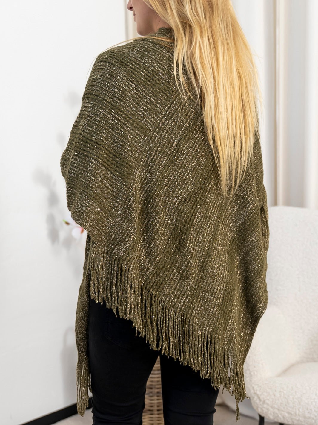 Esther poncho army - Online - Mode