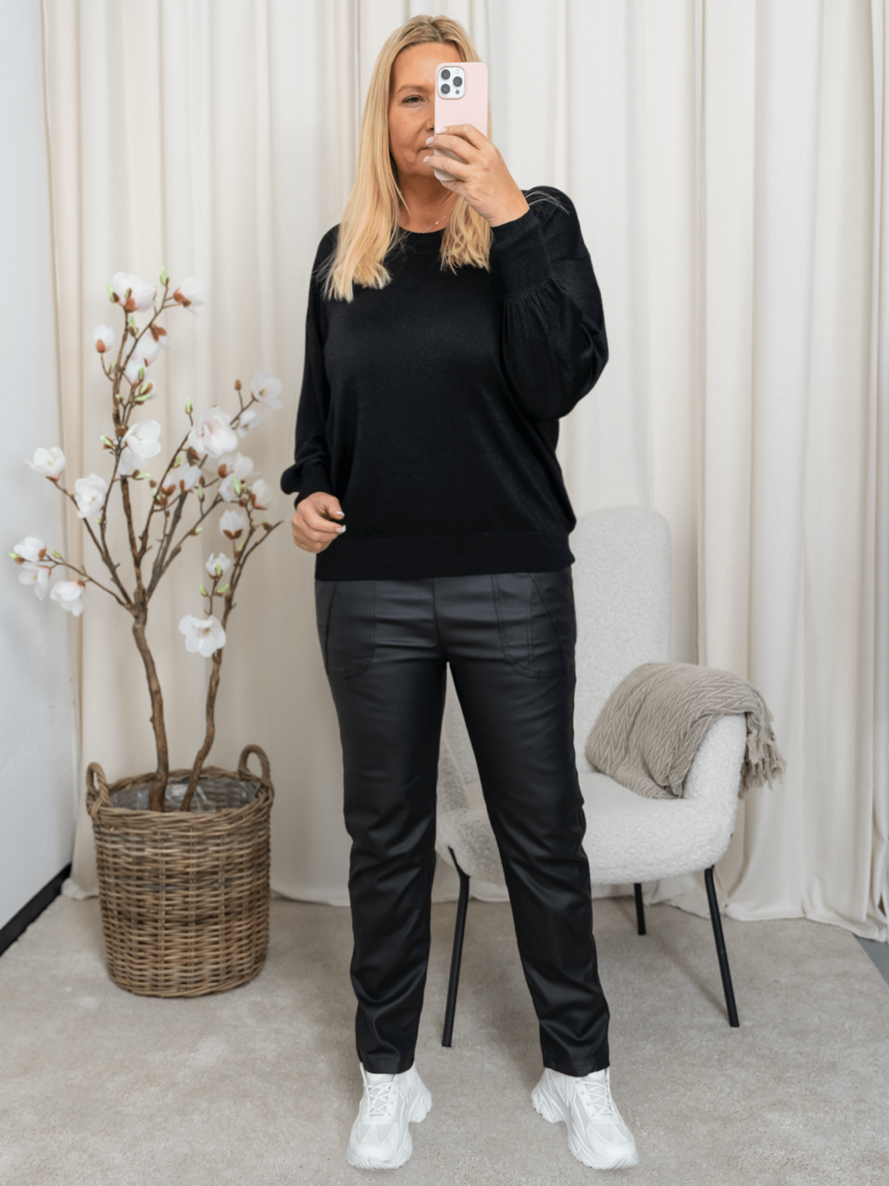 Kaffe KAregina o - neck knit black deep - Online - Mode