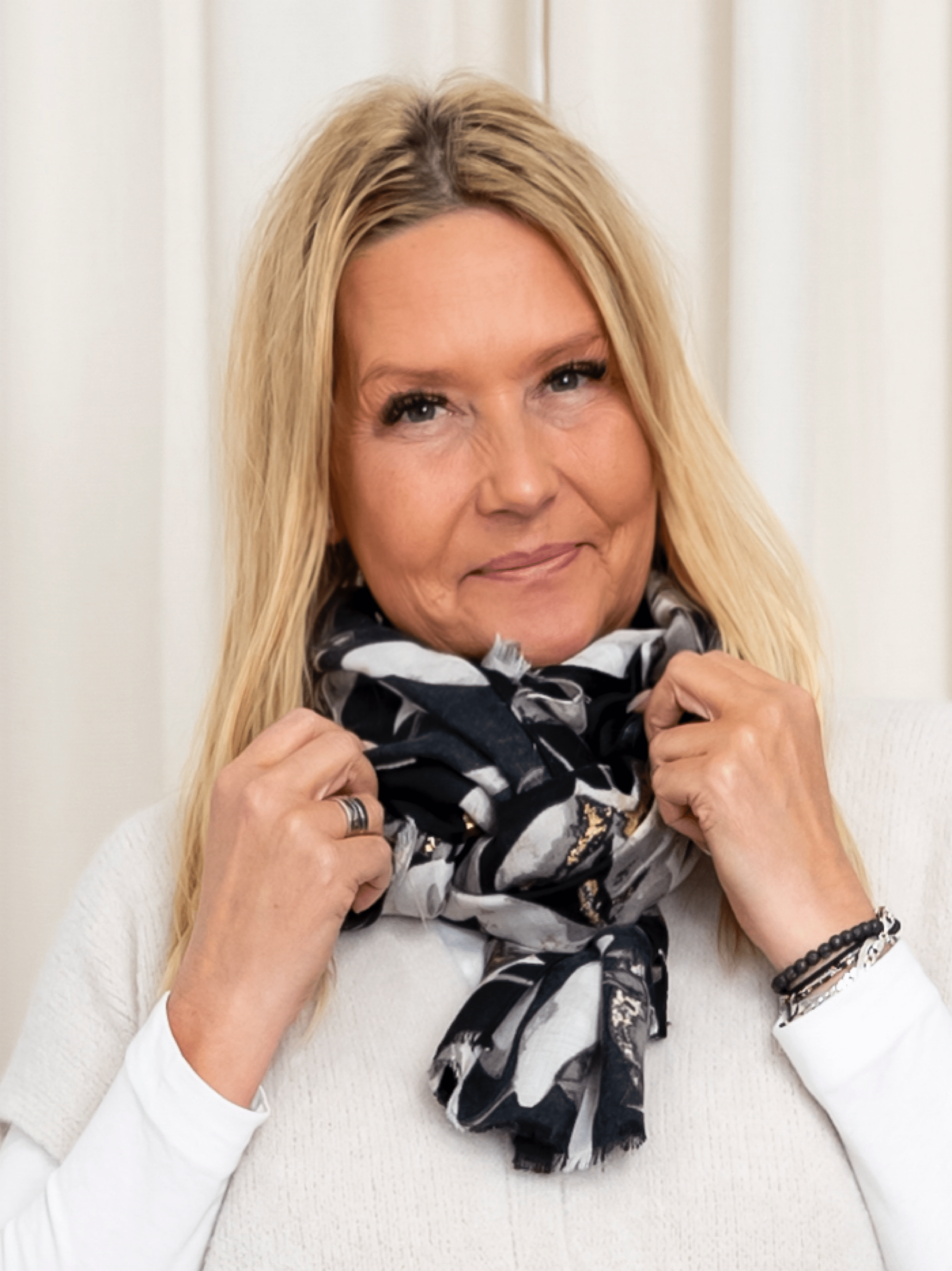 Lai scarf grey/black - Online - Mode