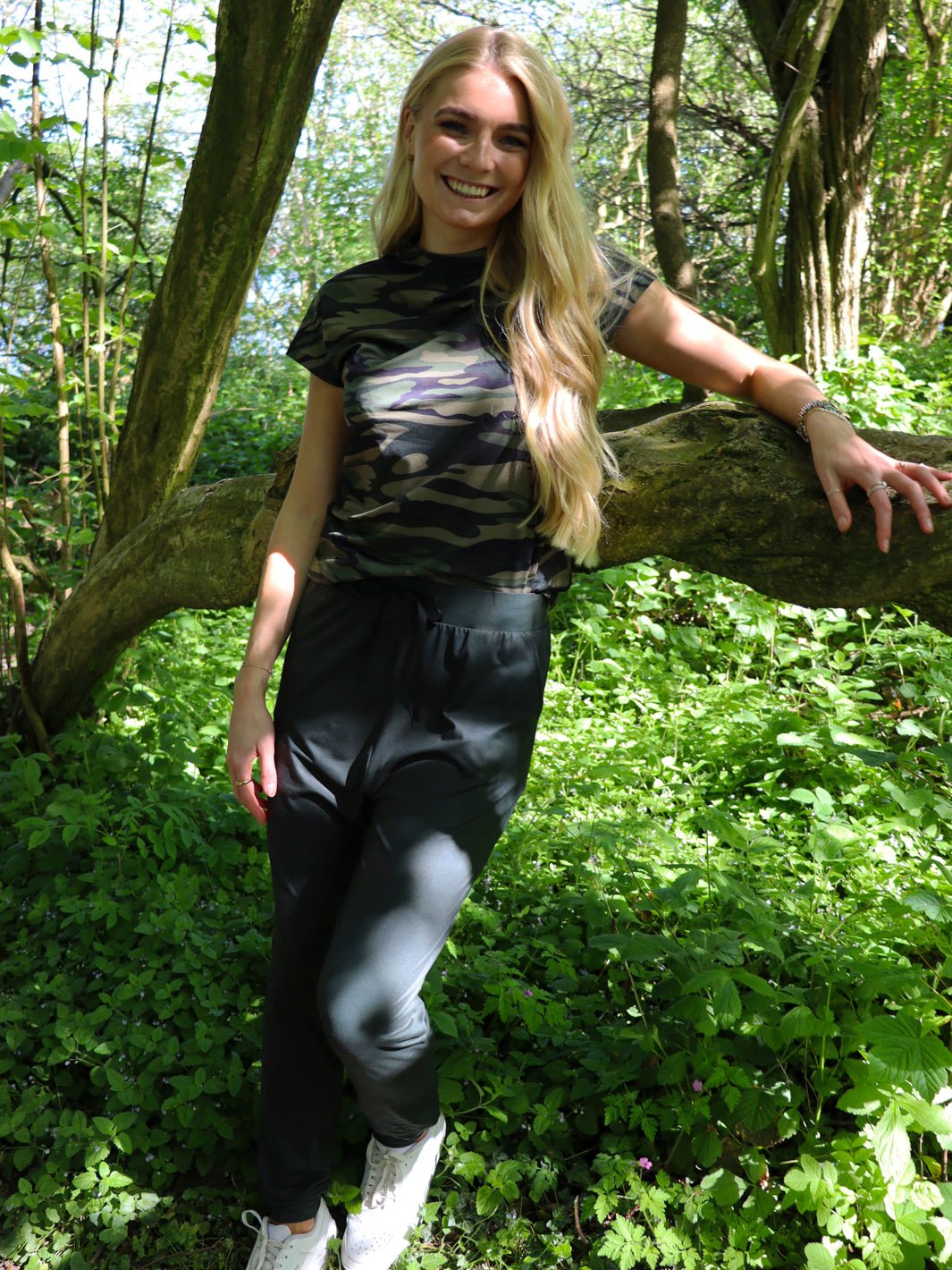 Liberté Alma pants dusty camo army - Online - Mode