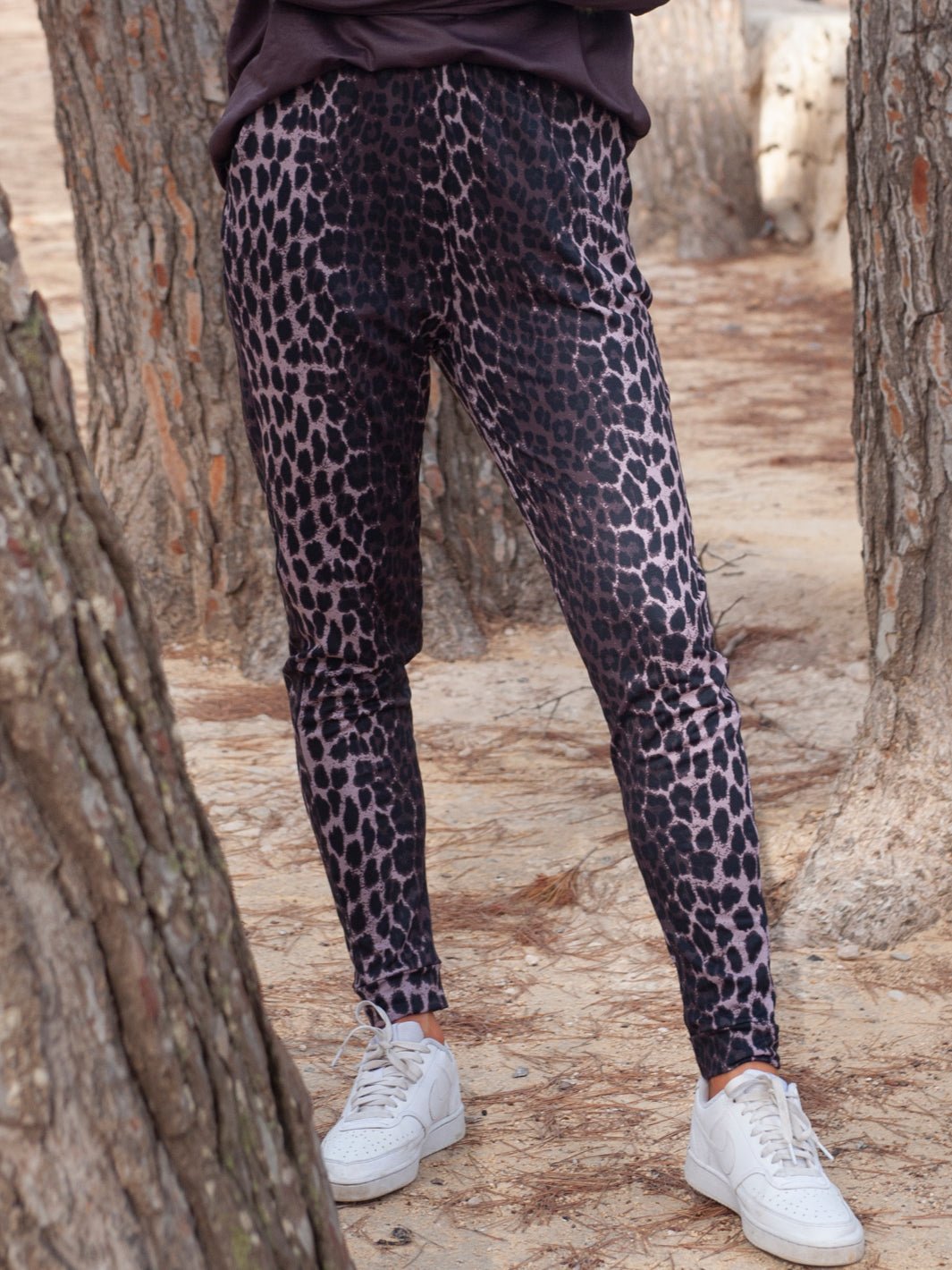 Liberté Alma pants fleece dark brown lux leo - Online - Mode