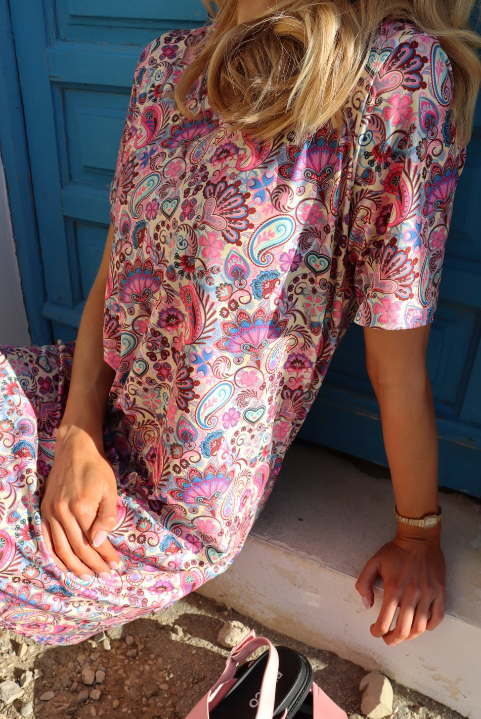 Liberté Alma v-neck t-shirt dress pink paisley - Online-Mode