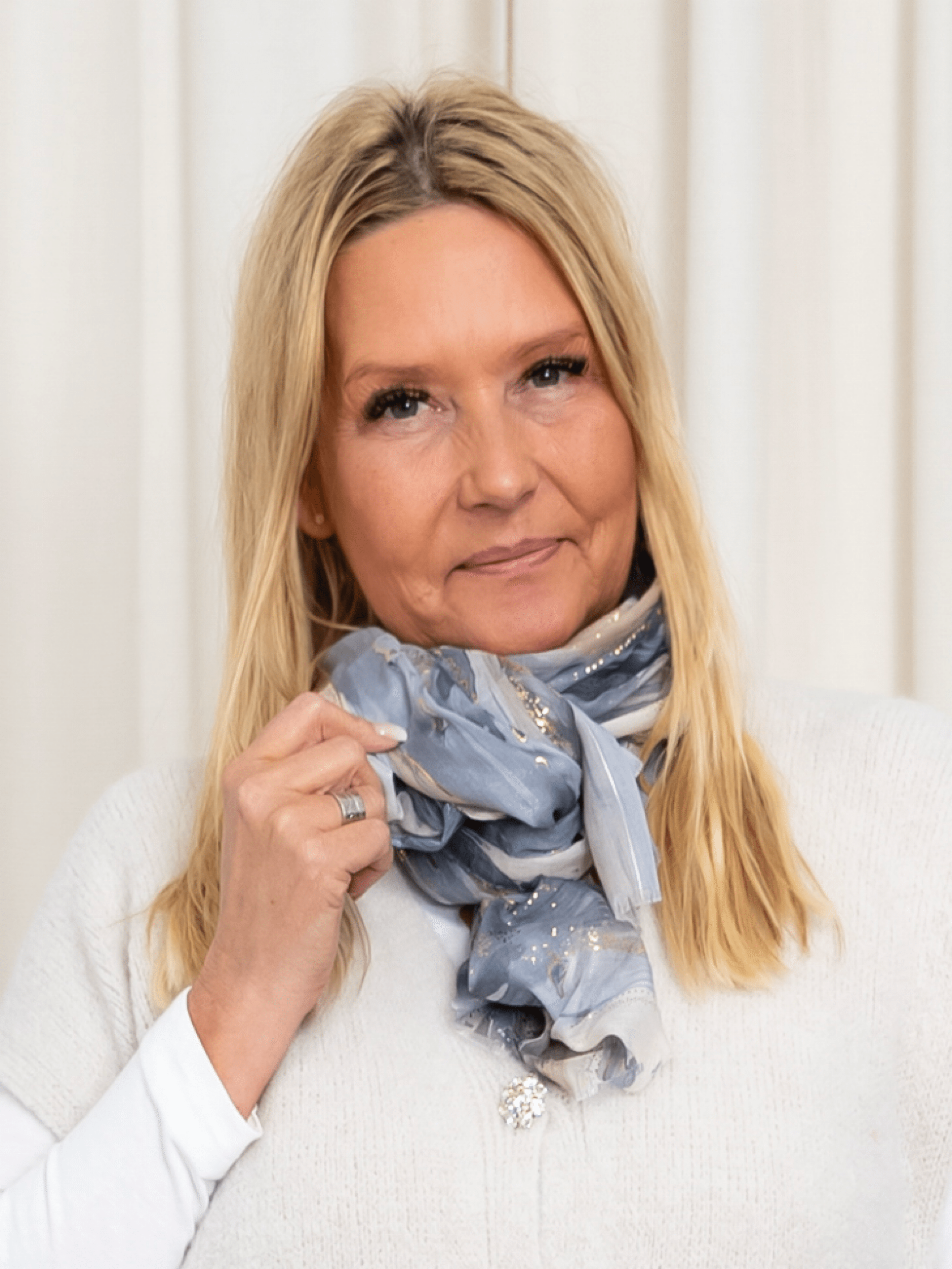 Madelena scarf beige/grey - Online - Mode