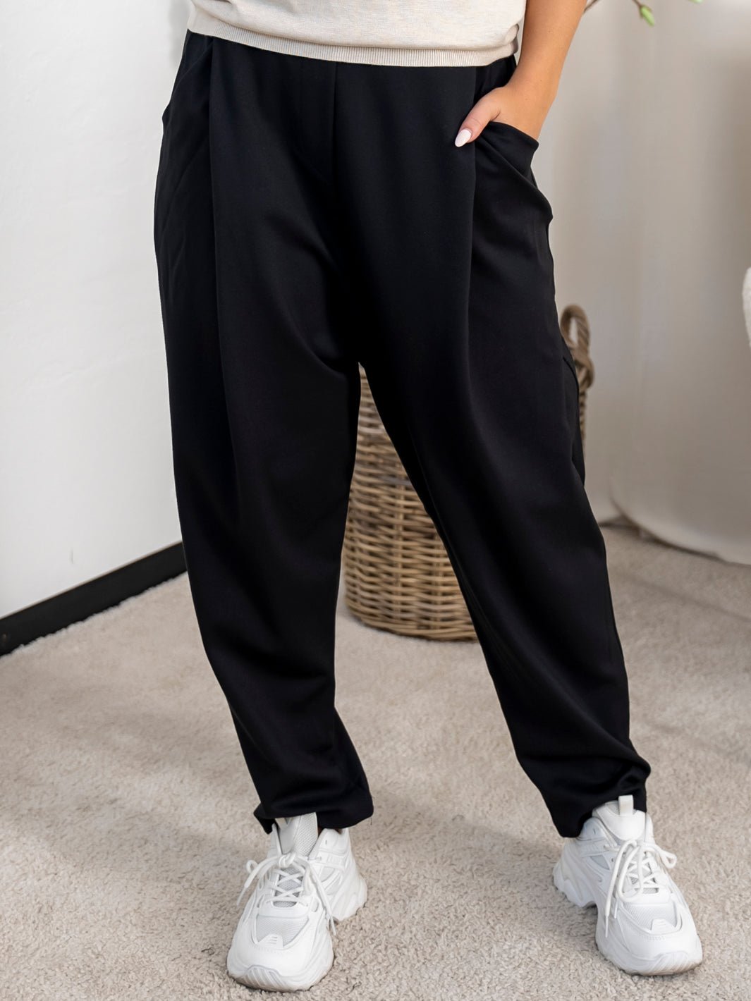 Marta du Chateau Sonya pants black - Online - Mode