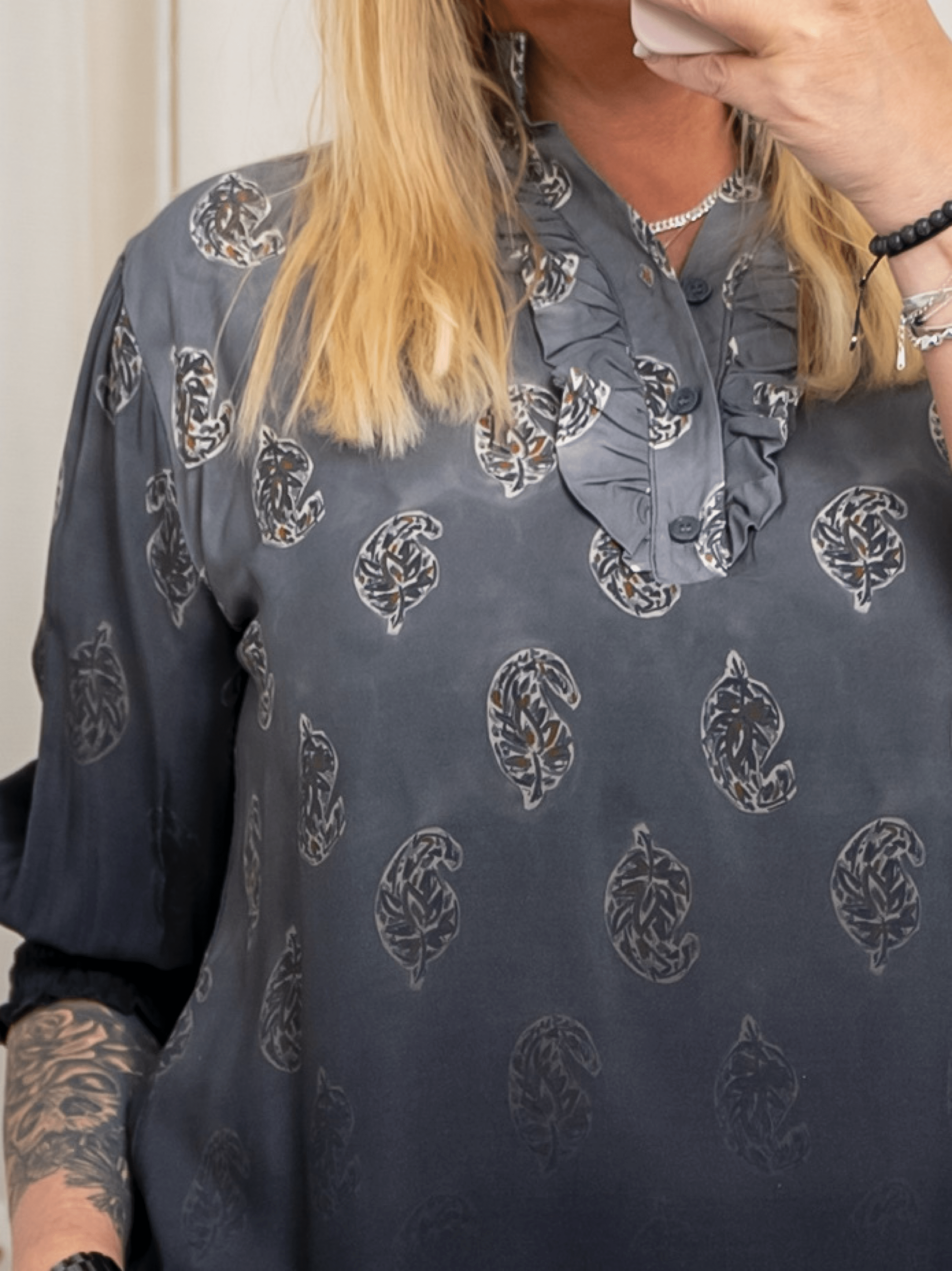 Marta du Chateau Unnur bluse grey faded 1941tps - Online - Mode