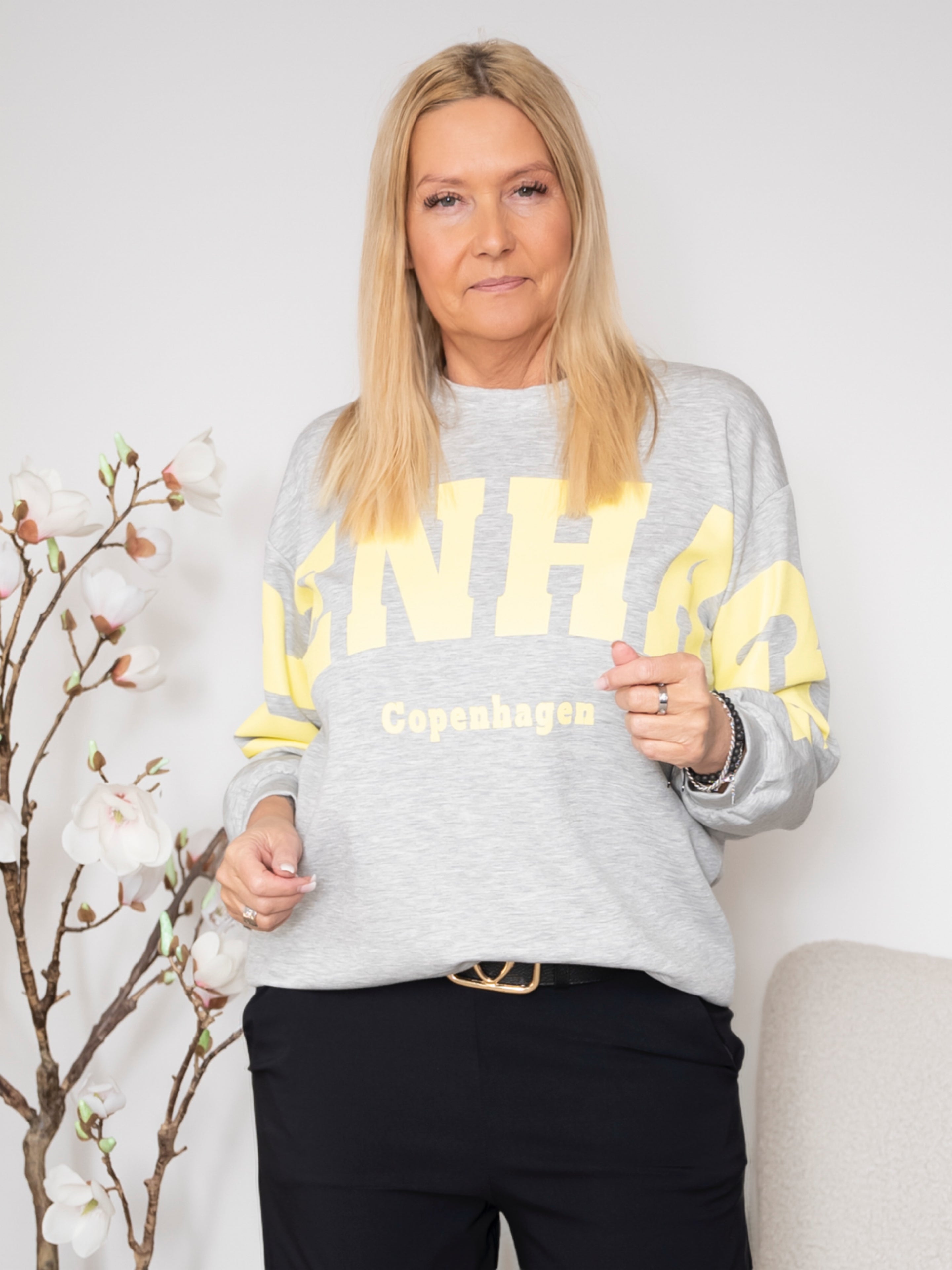 MDC Hibiscus sweatshirt grey/yellow - Online-Mode