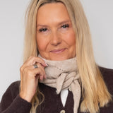 BC Dell knitted mini scarf natural
