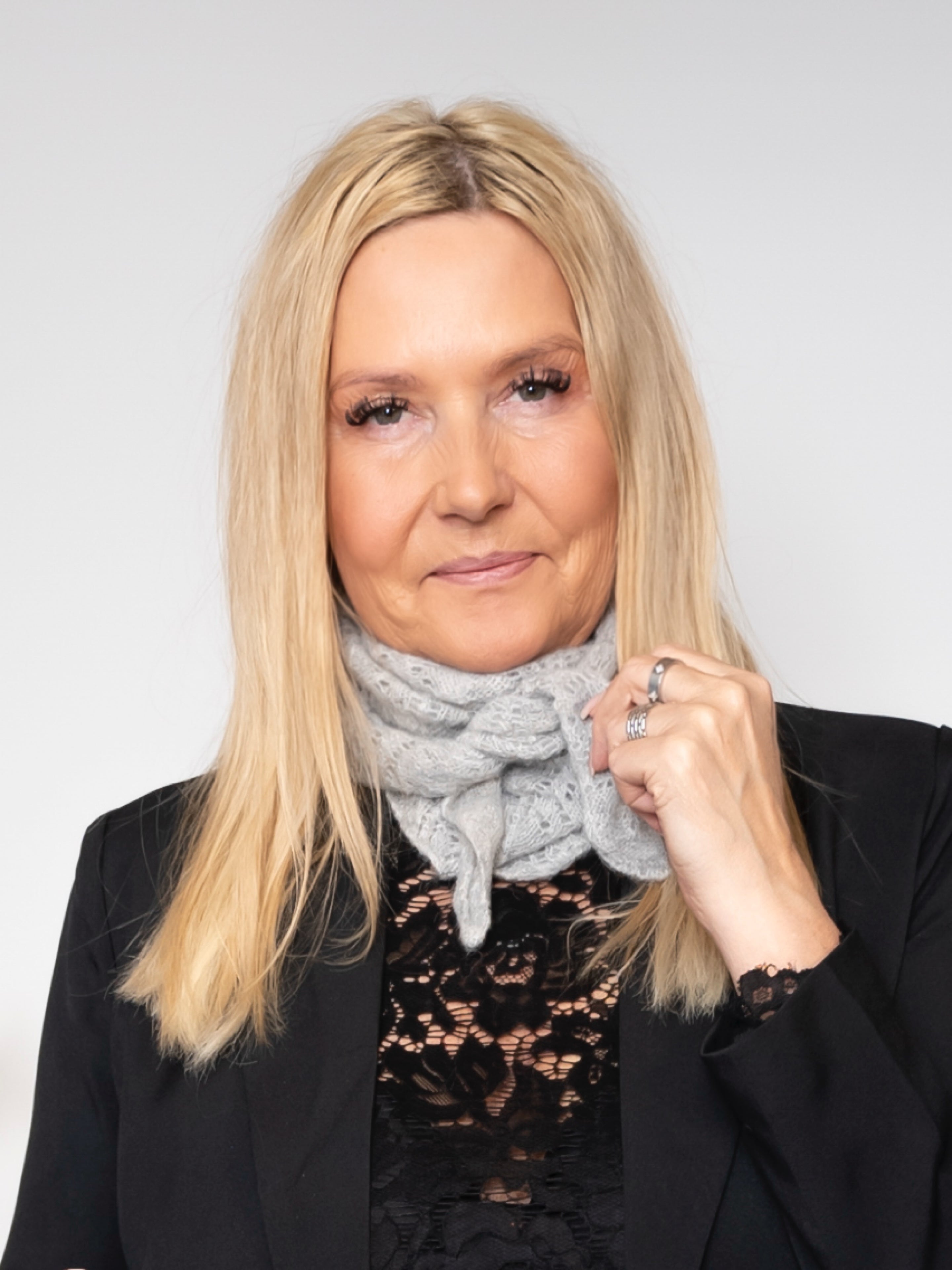 BC Dell needledrop mini scarf lt grey - Online-Mode