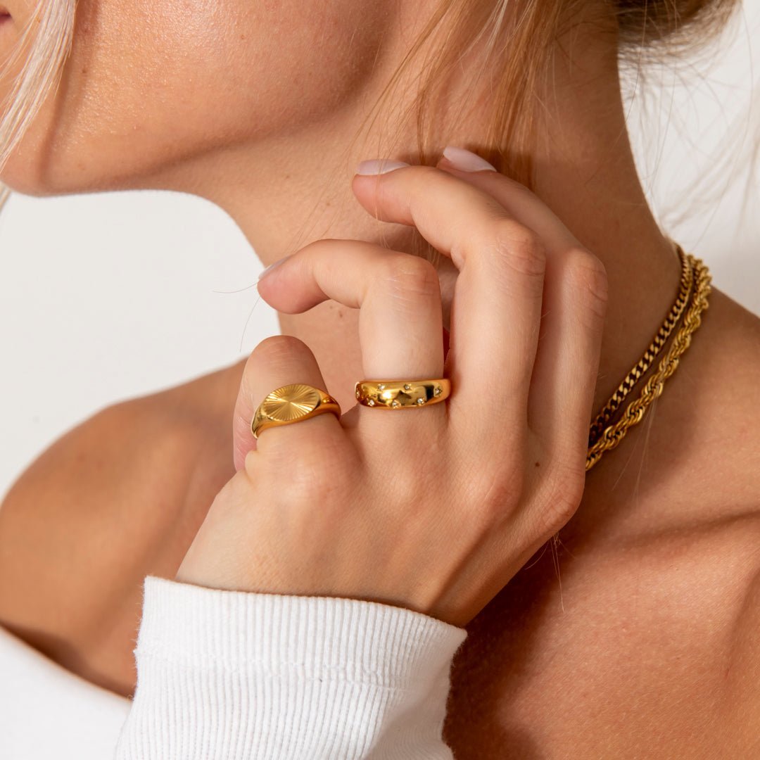 By Cara Golden Halo Sun Ring 18K Guldbelagt - Online-Mode