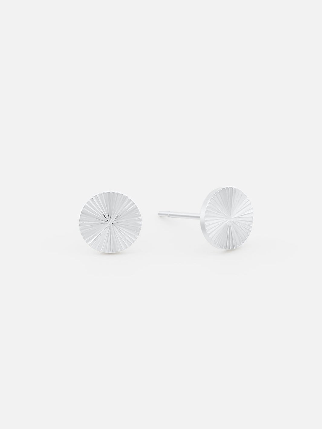 By Cara Sunbeam Studs Sølvfarvet - Online-Mode