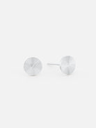 By Cara Sunbeam Studs Sølvfarvet - Online-Mode