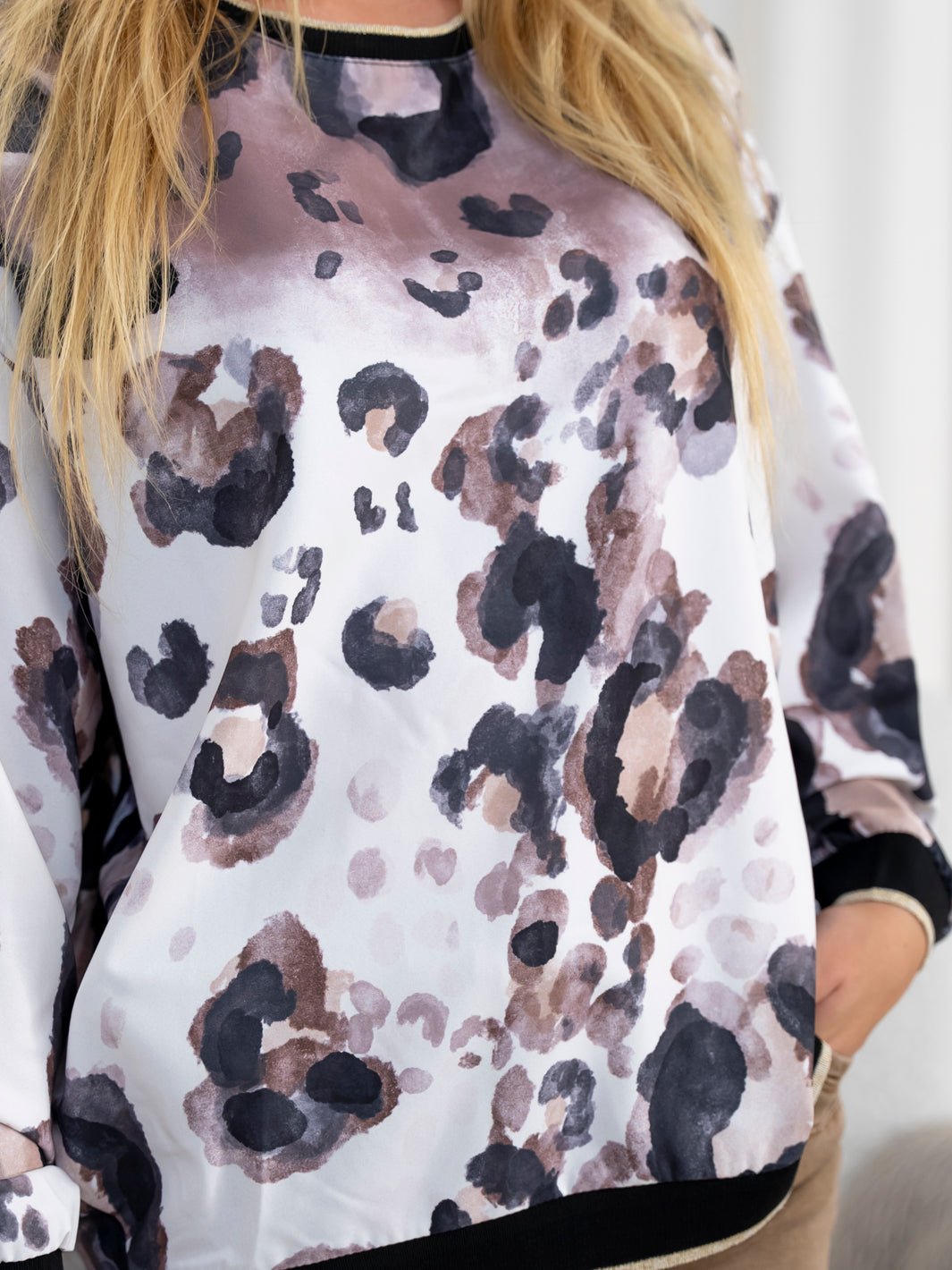 Cheetah dream blouse hvid/sort - Online - Mode