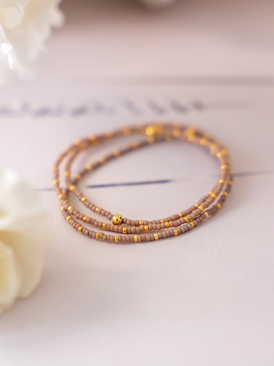 Friihof+Siig Golden Harmony Armbånd taupe - Online - Mode