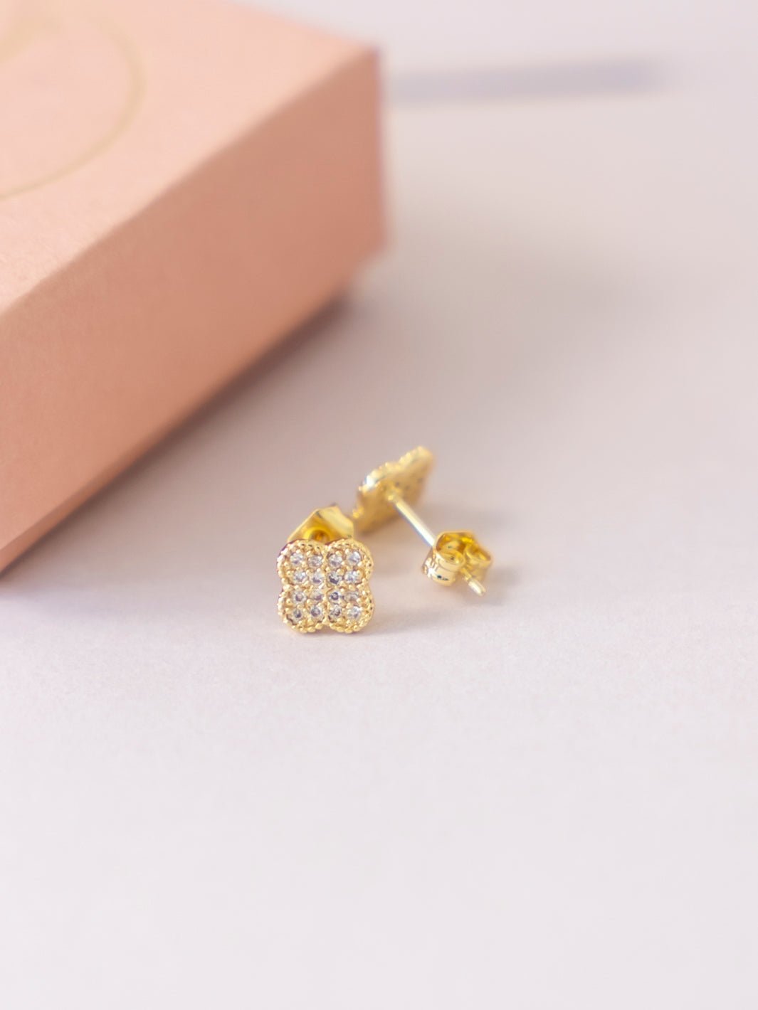 Friihof+Siig Sparkling Clover Studs forgyldt - Online - Mode