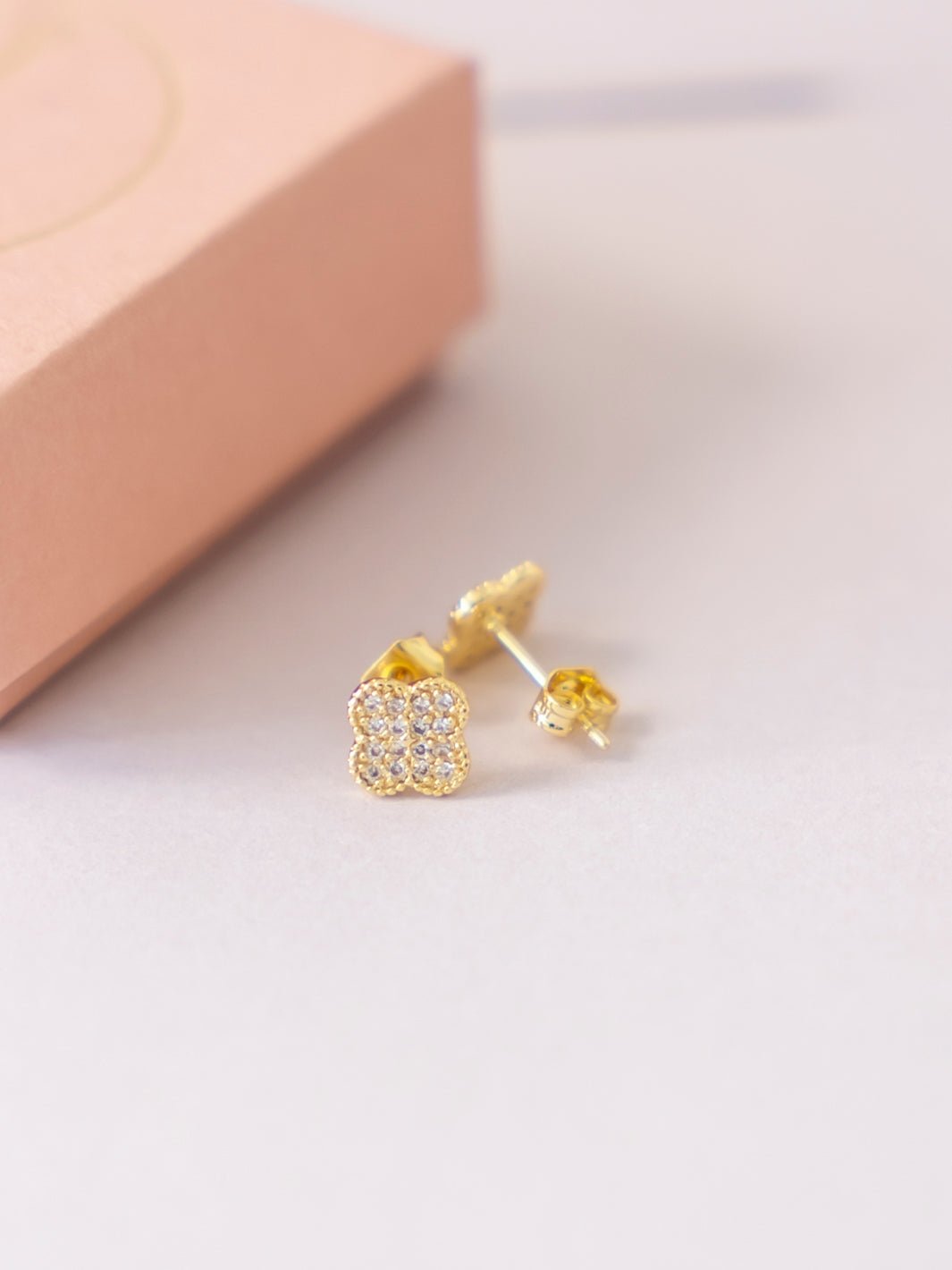 Friihof+Siig Sparkling Clover Studs forgyldt - Online - Mode