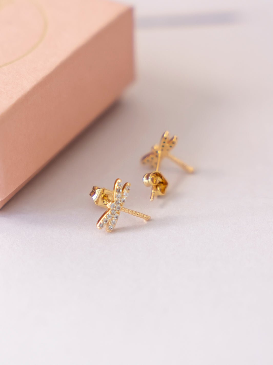 Friihof+Siig Sparkling Golden Dragonfly studs forgyldt - Online - Mode