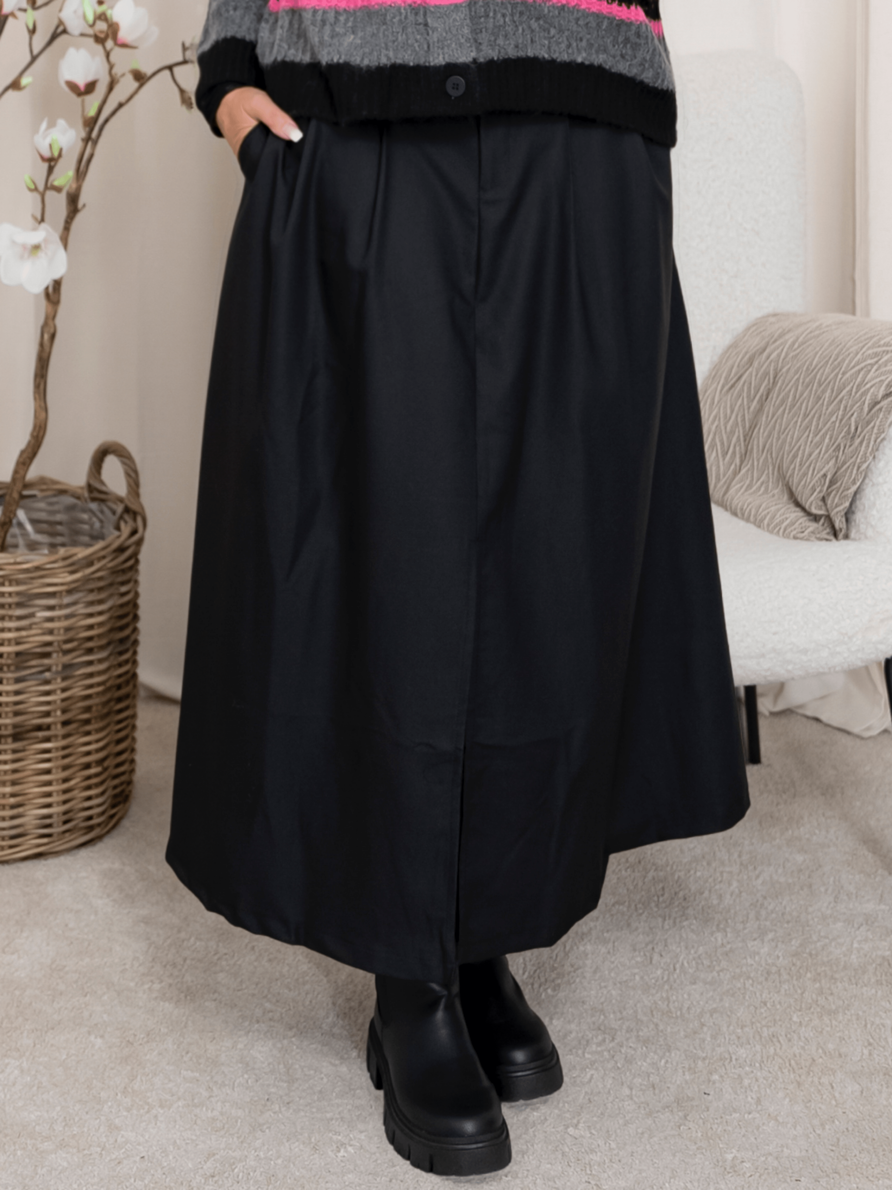 Kaffe KAlissi skirt black deep - Online - Mode