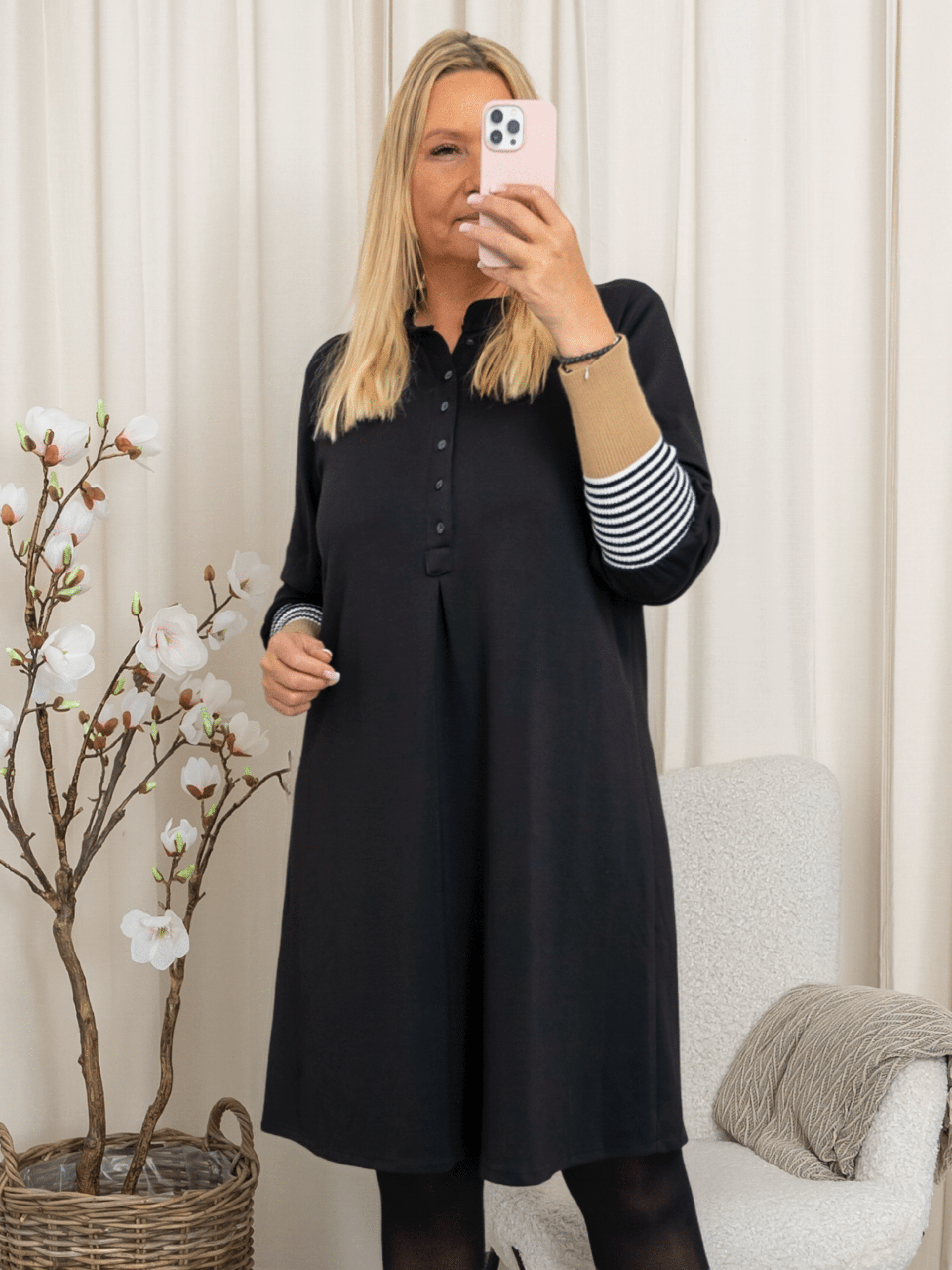 LEV UGE 2 Marta du Chateau Cybele dress black - Online - Mode