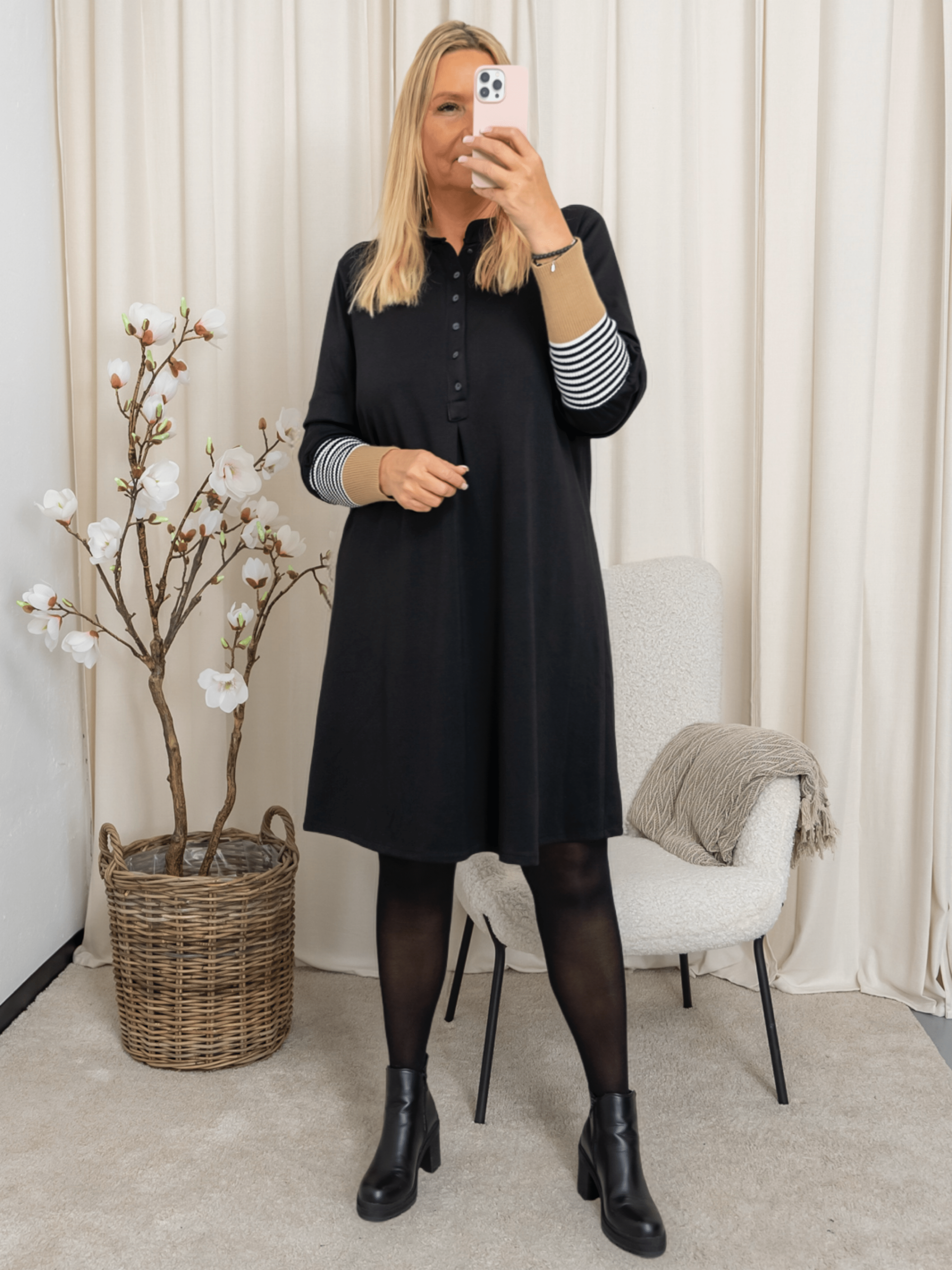 LEV UGE 2 Marta du Chateau Cybele dress black - Online - Mode