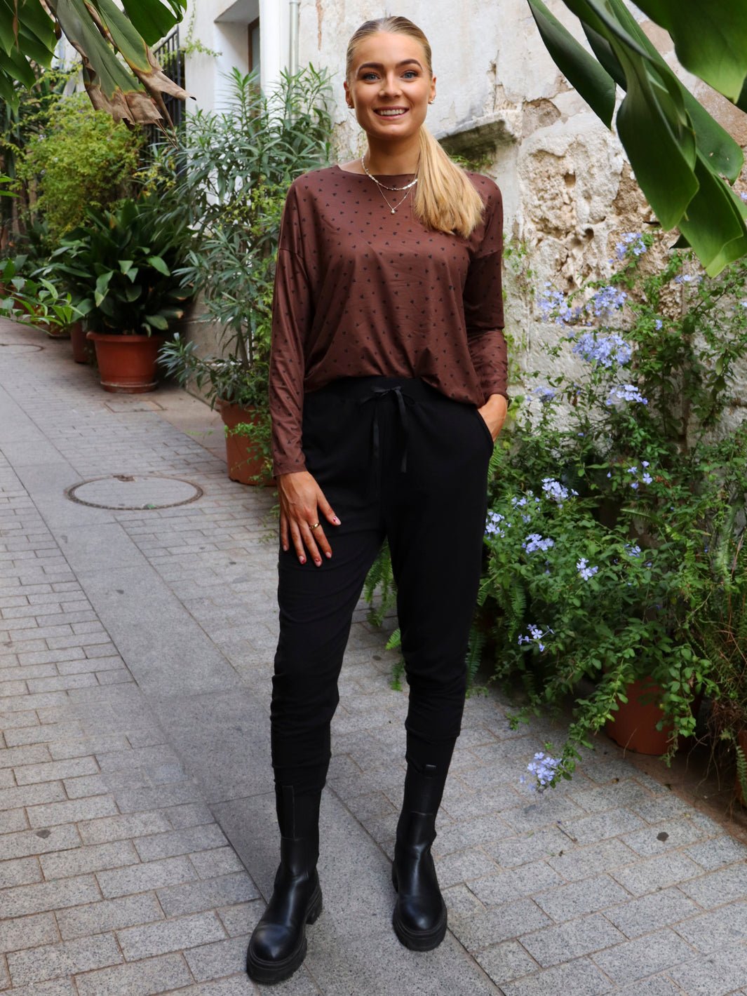 Liberté Alma LS top brown black heart - Online-Mode