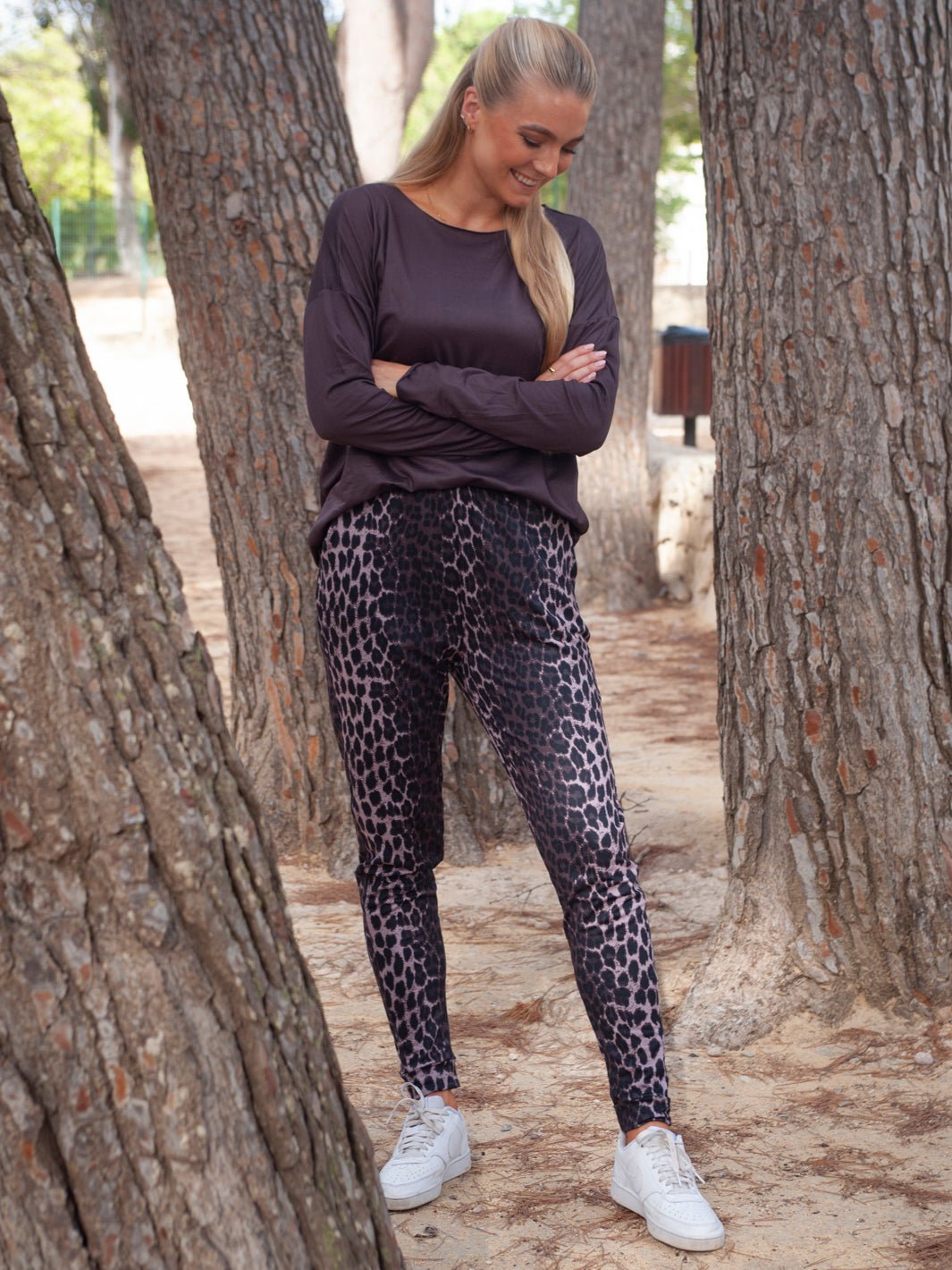 Liberté Alma pants fleece dark brown lux leo - Online - Mode