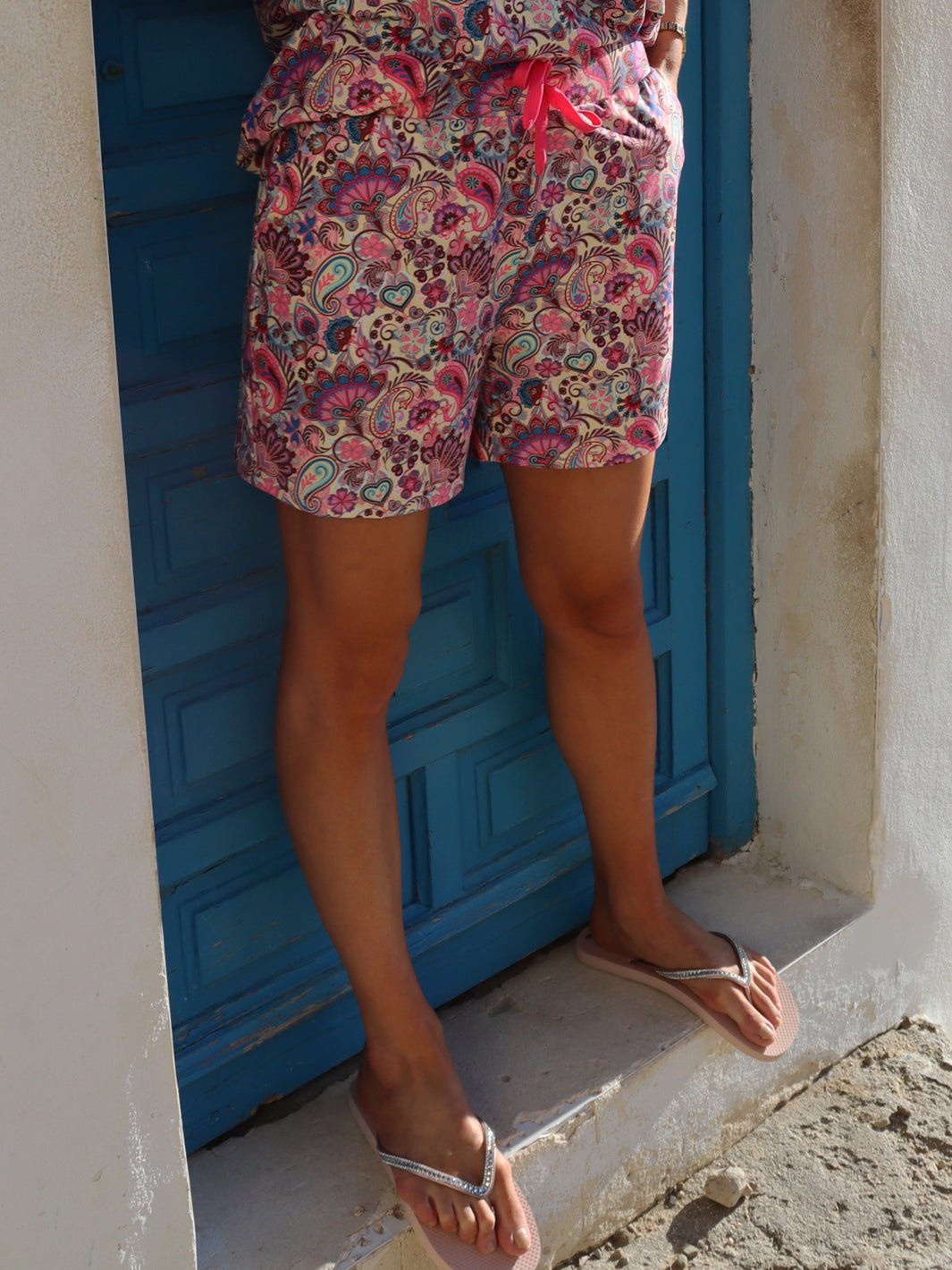 Liberté Alma shorts pink paisley - Online-Mode