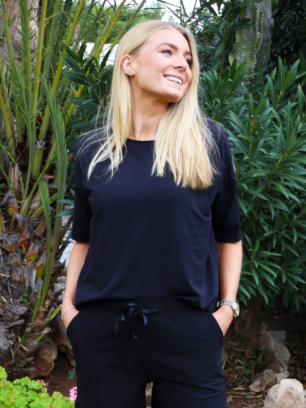Liberté Alma t-shirt black - Online-Mode