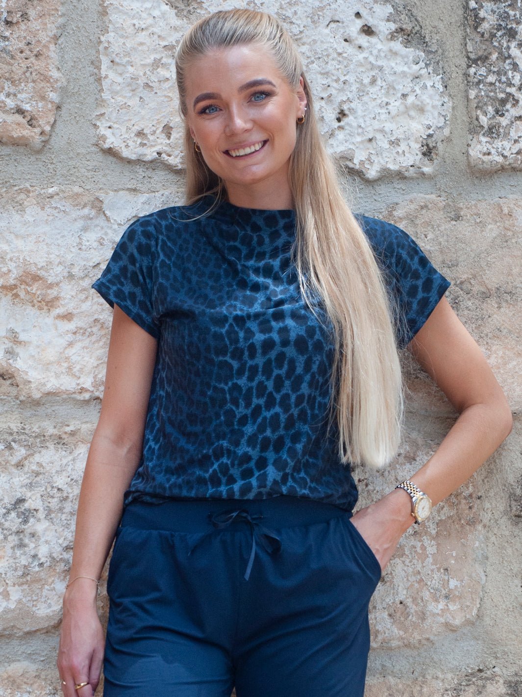 Liberté Alma top dusty navy leo - Online - Mode