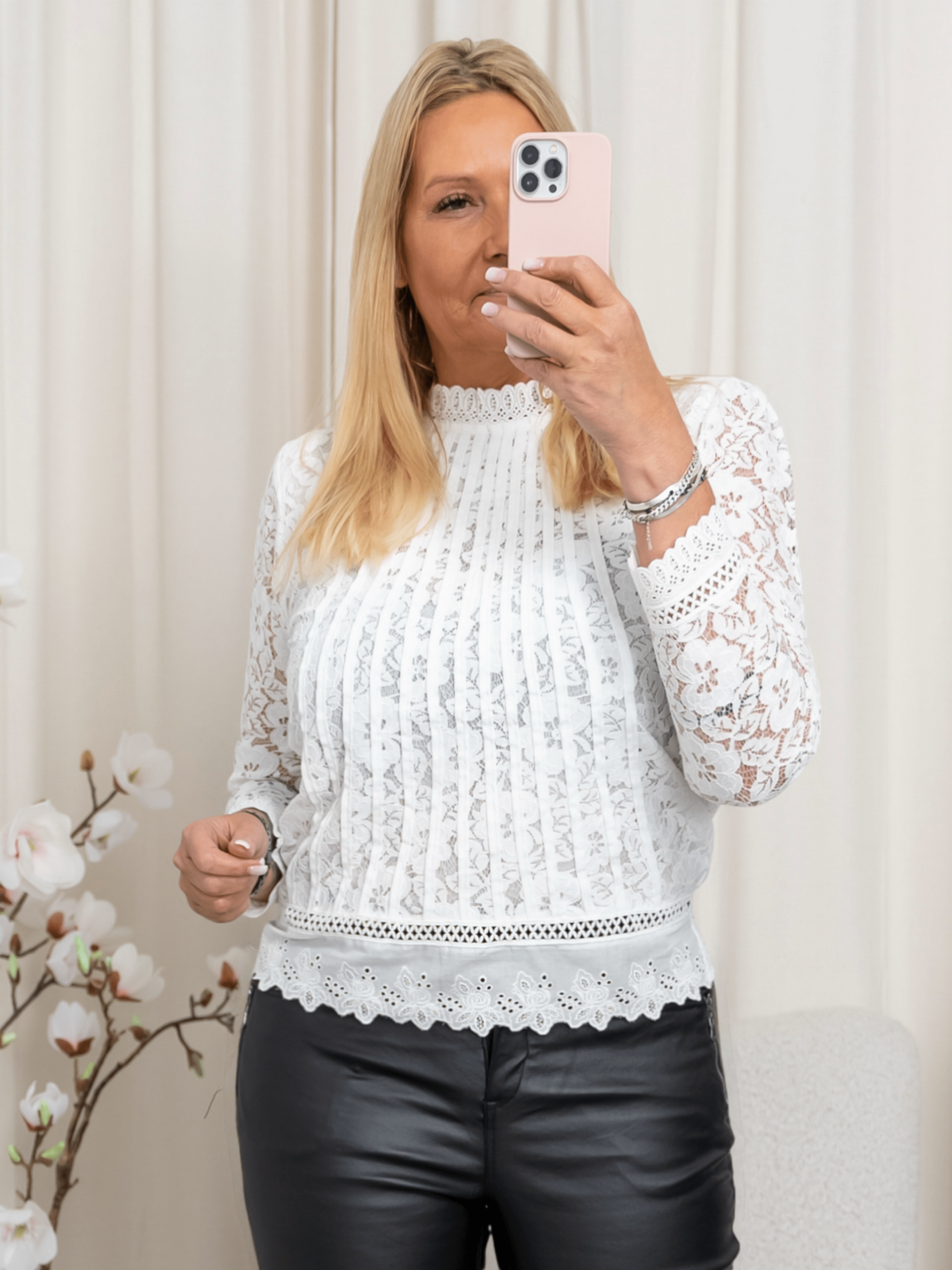 Luxzuz Laizy bluse cream - Online - Mode