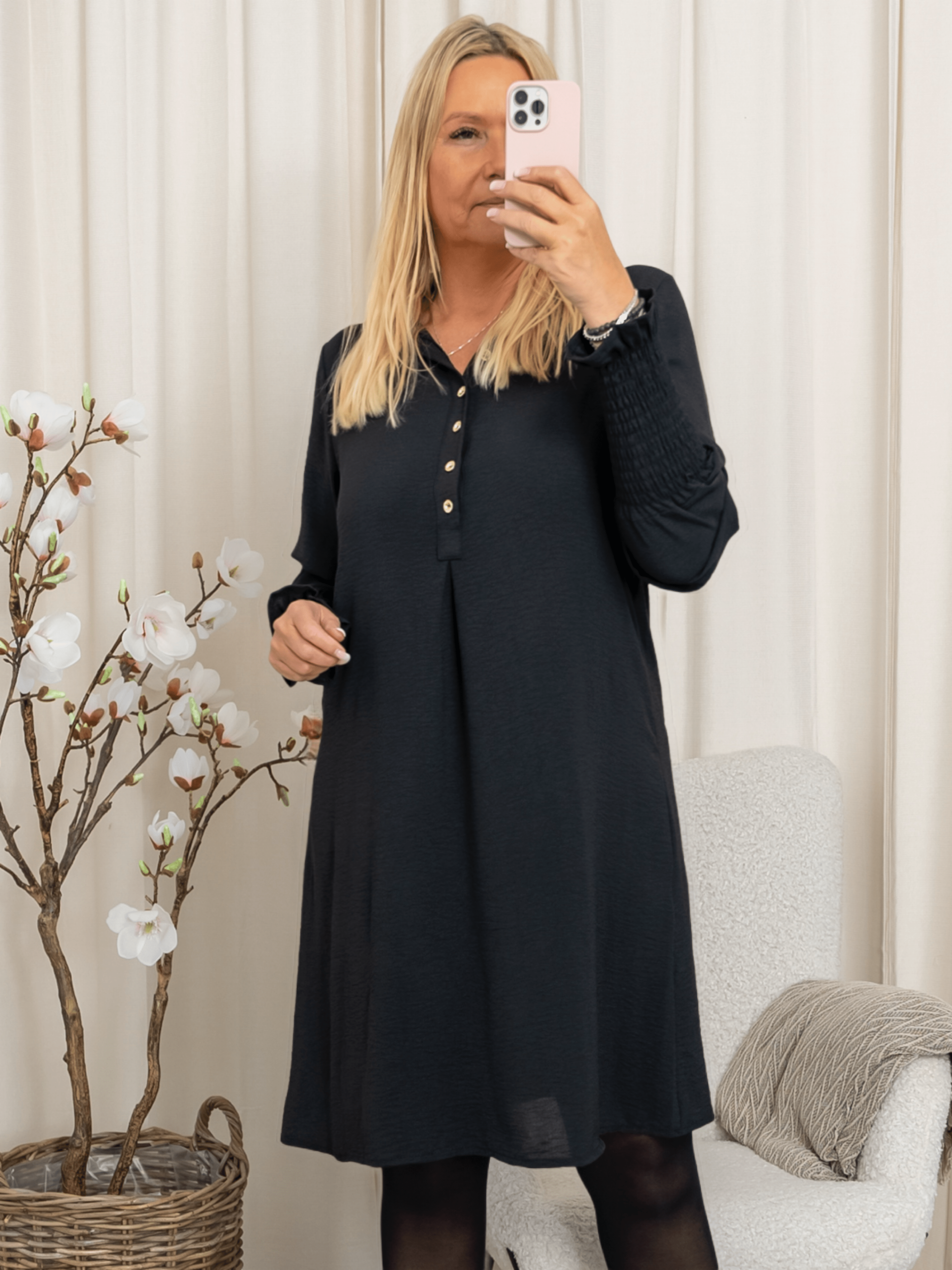 Marta du Chateau Cassandre dress black - Online - Mode