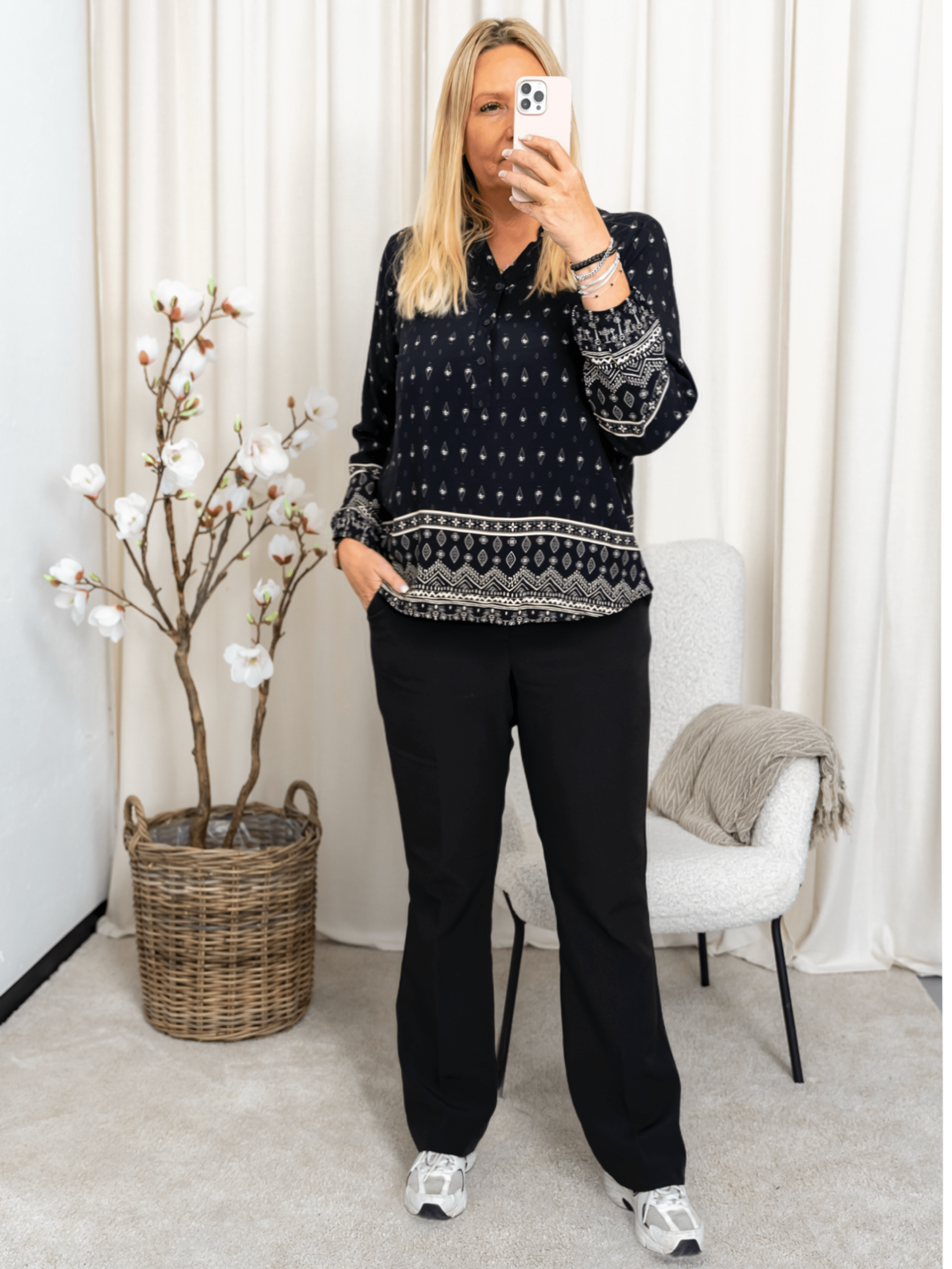 Marta du Chateau Christelle shirt black - Online - Mode