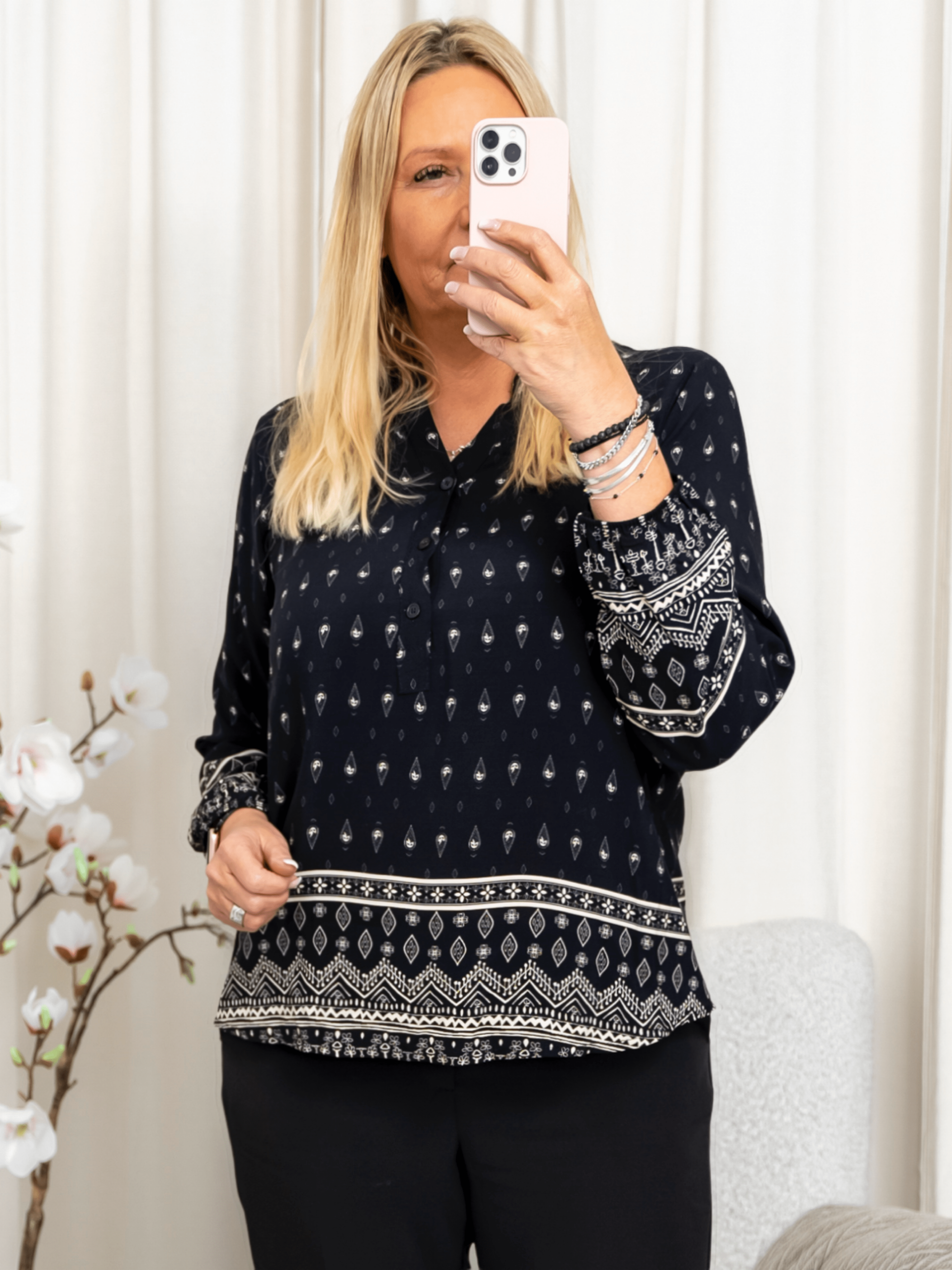 Marta du Chateau Christelle shirt black - Online - Mode