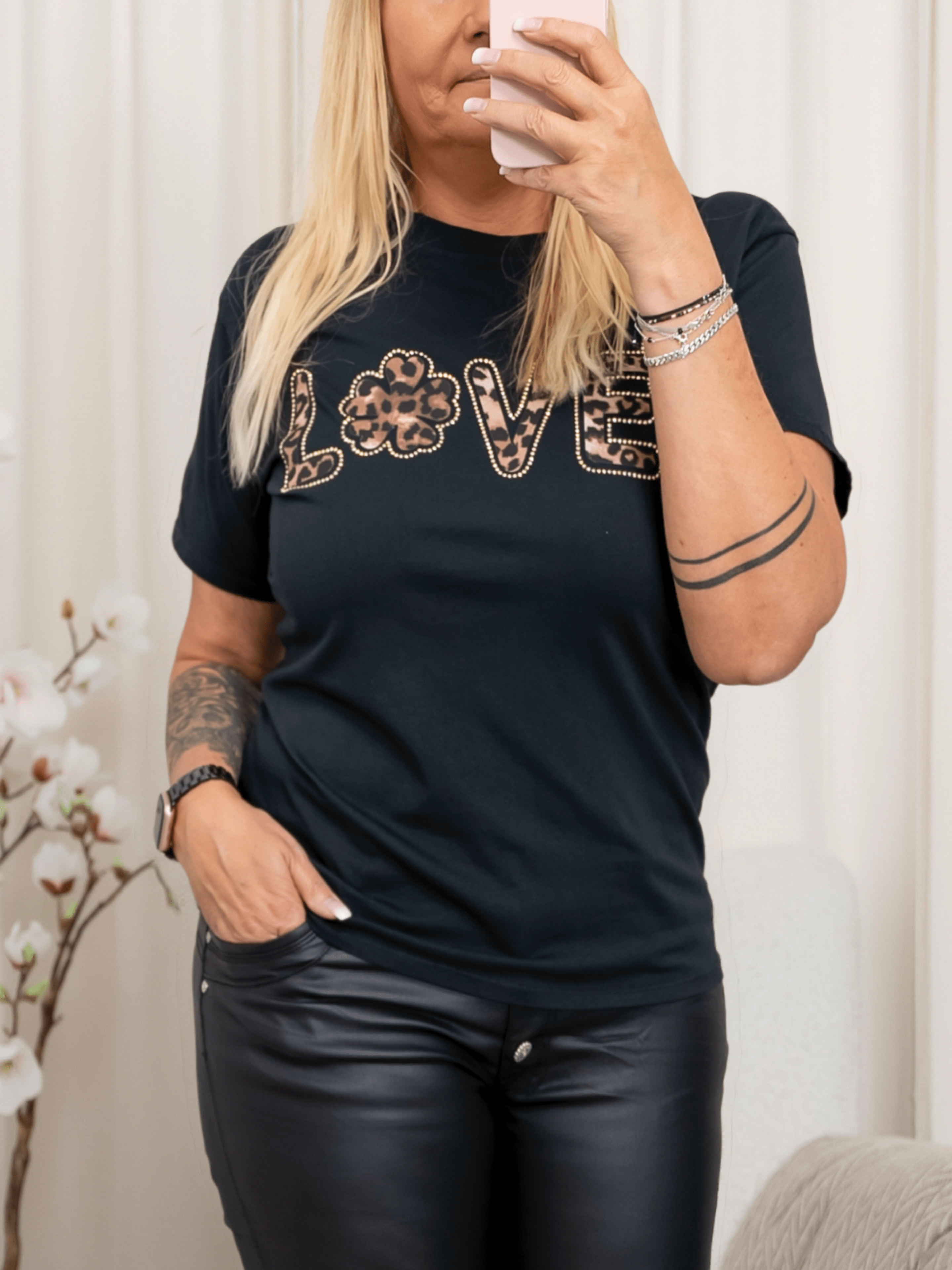 Marta du Chateau Inge tee black leo - Online - Mode