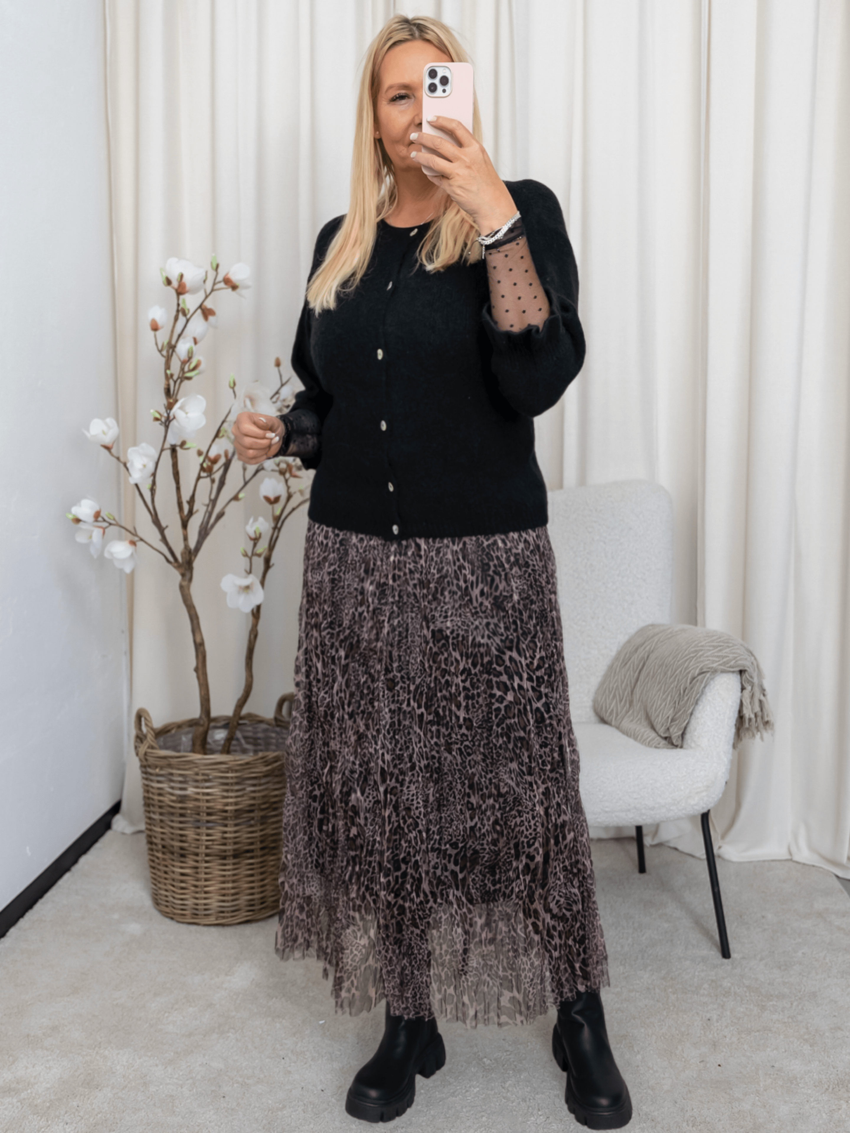 Marta du Chateau Jacqueline skirt nero leo - Online - Mode