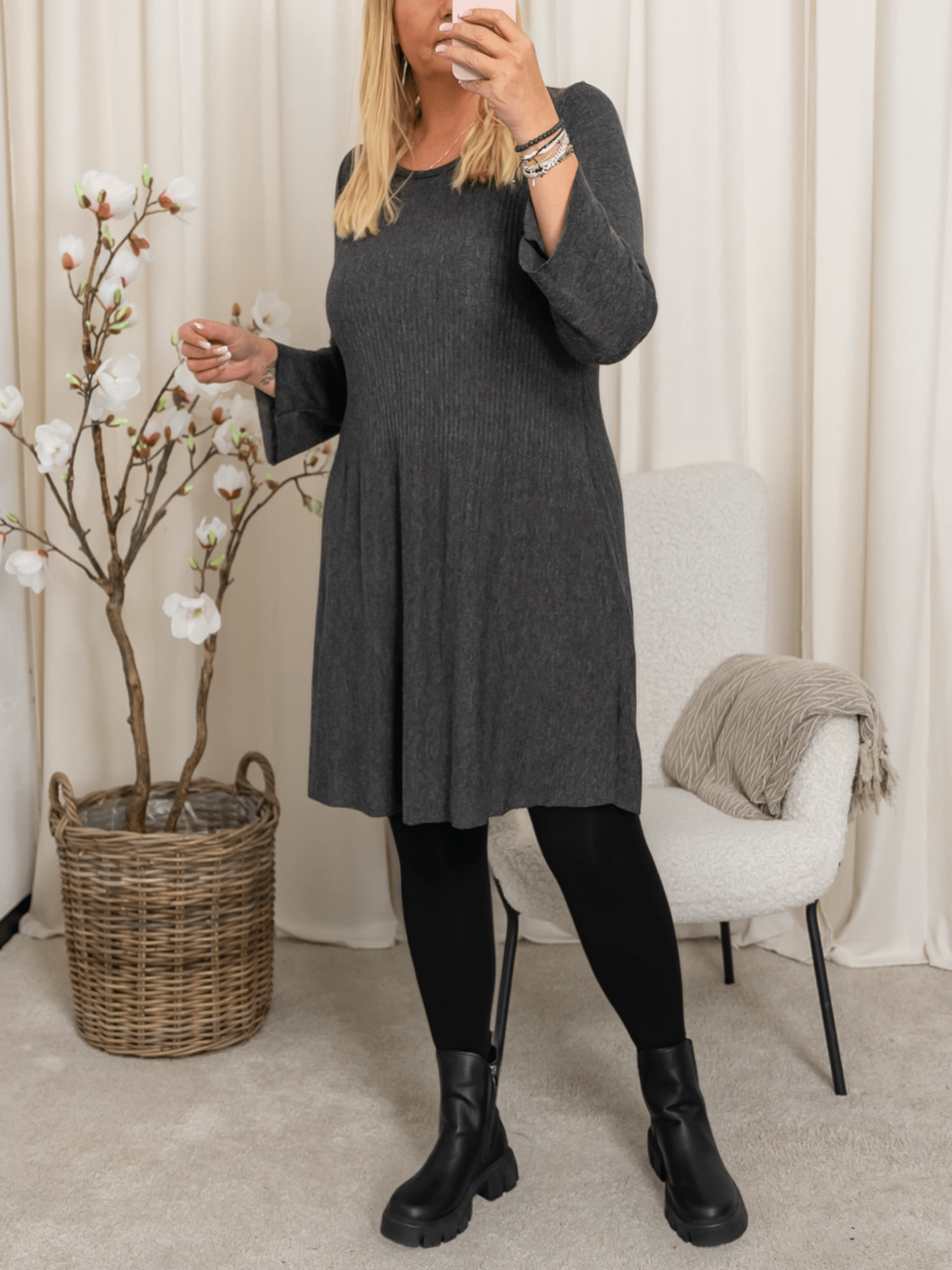 Marta du Chateau Sally dress dark grey - Online - Mode