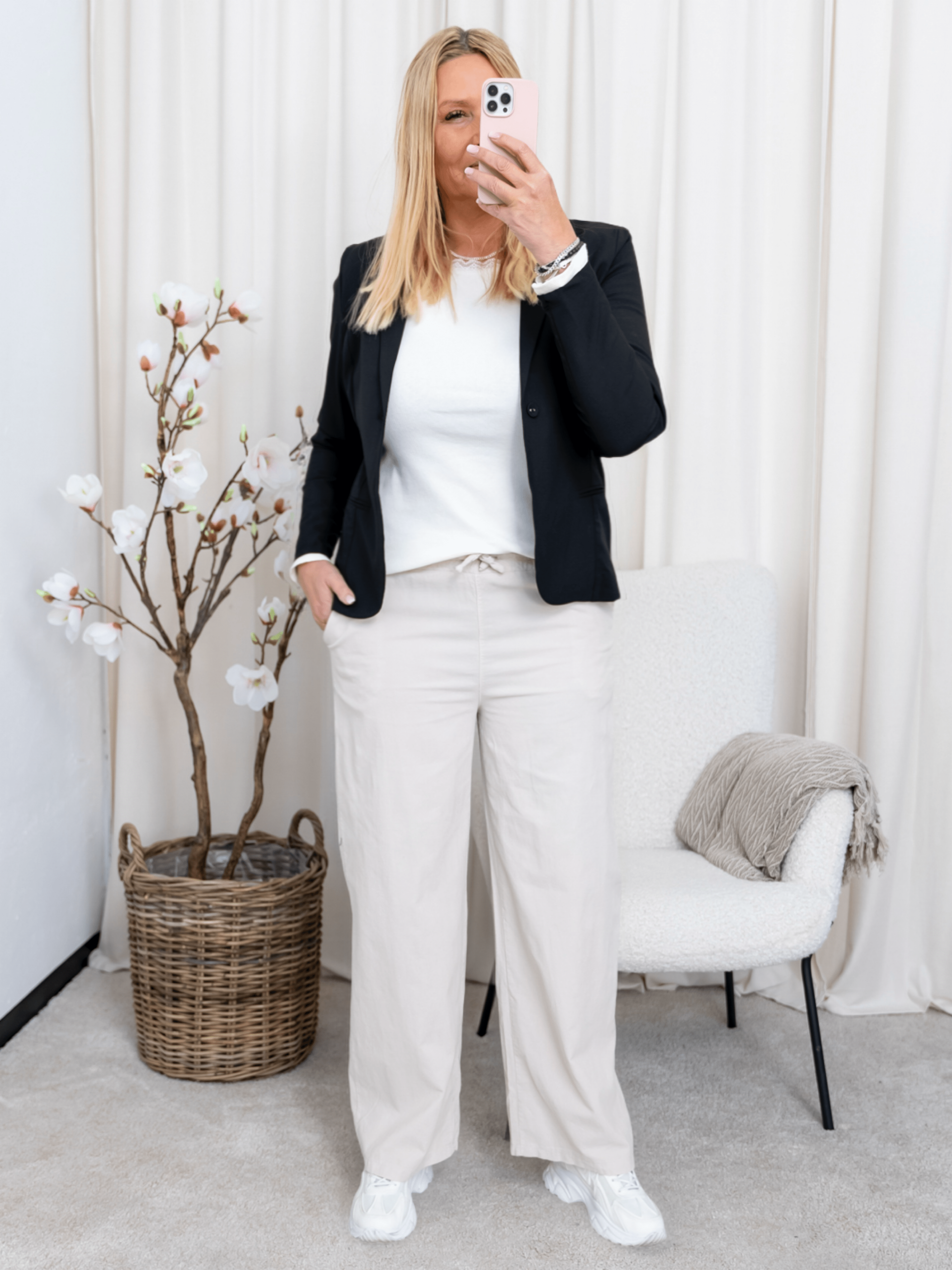 Marta du Chateau Violeta pants beige - Online - Mode
