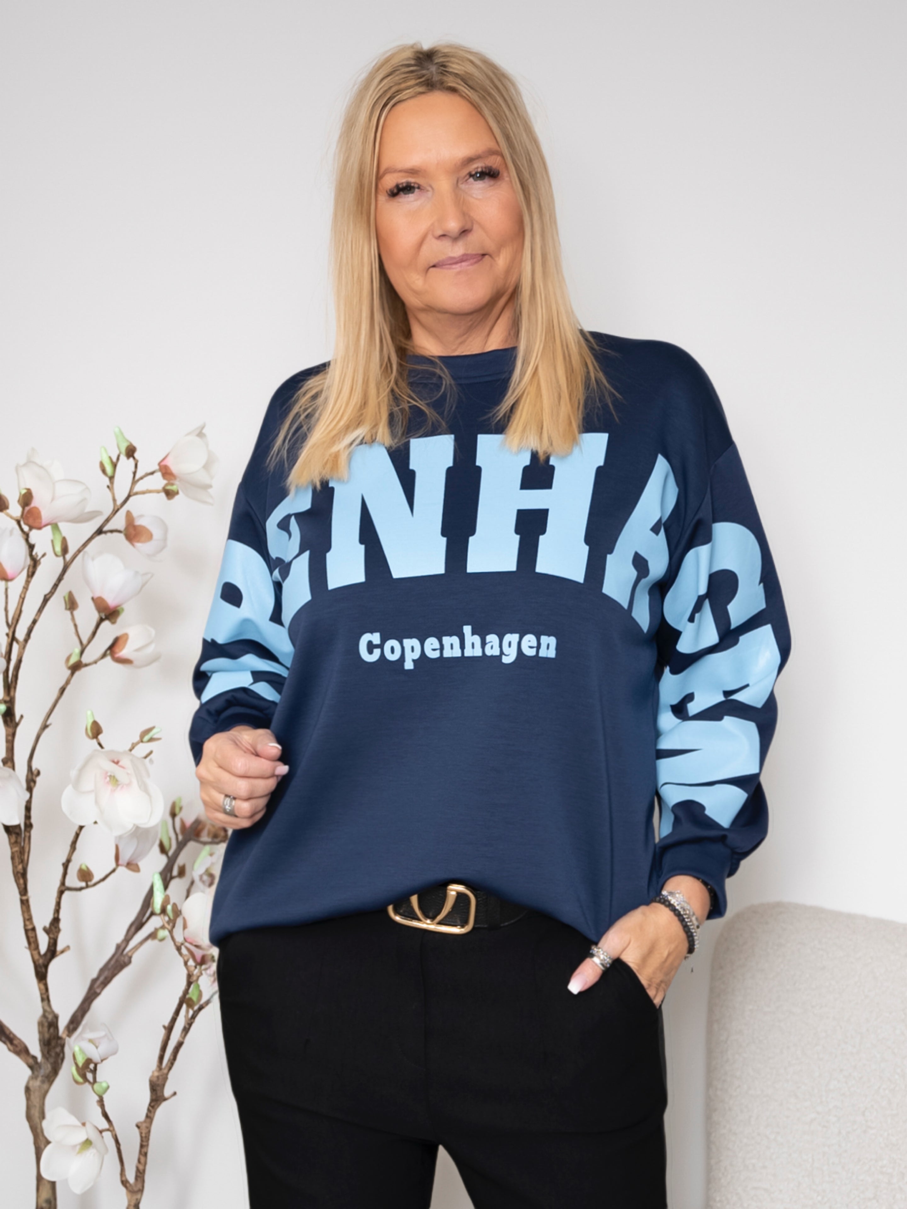 MDC Hibiscus sweatshirt navy/sky - Online-Mode