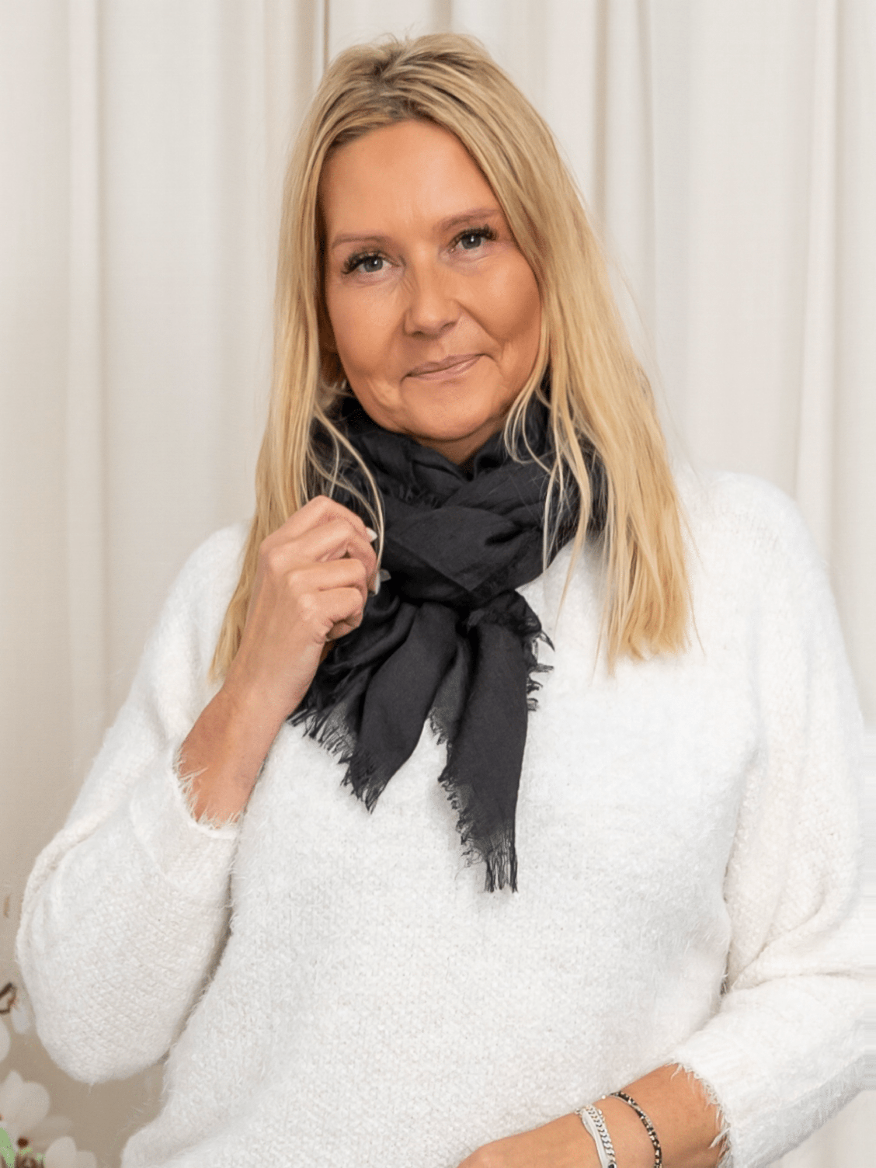 Naja scarf black - Online - Mode