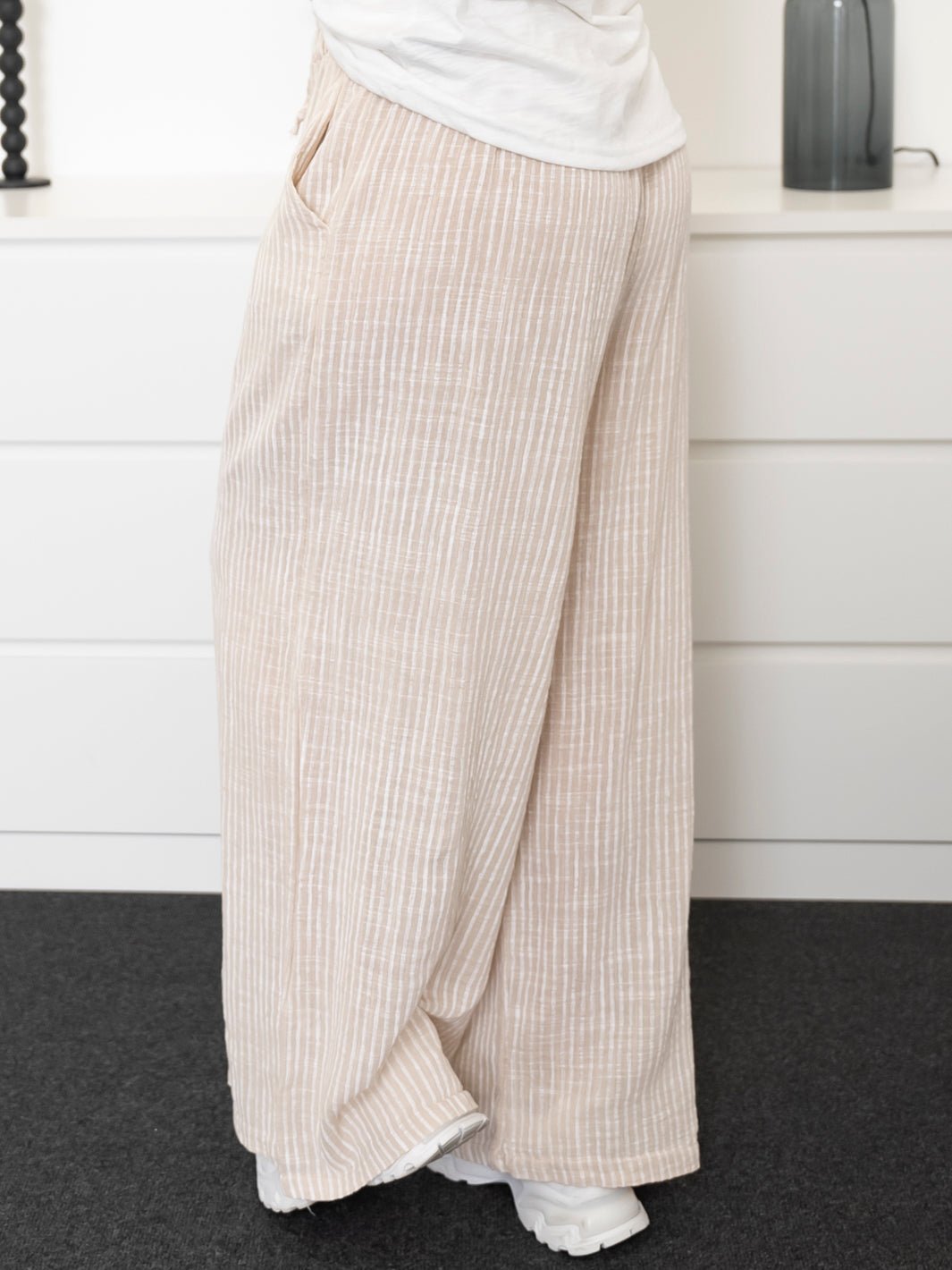 Quinn pants stripe beige - Online - Mode