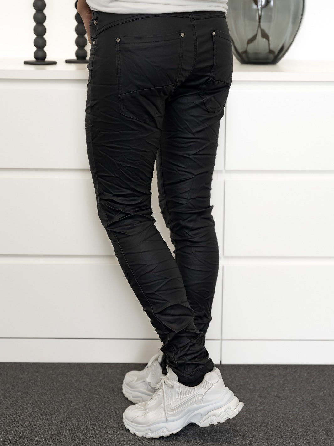 Emma jeans black - Online-Mode