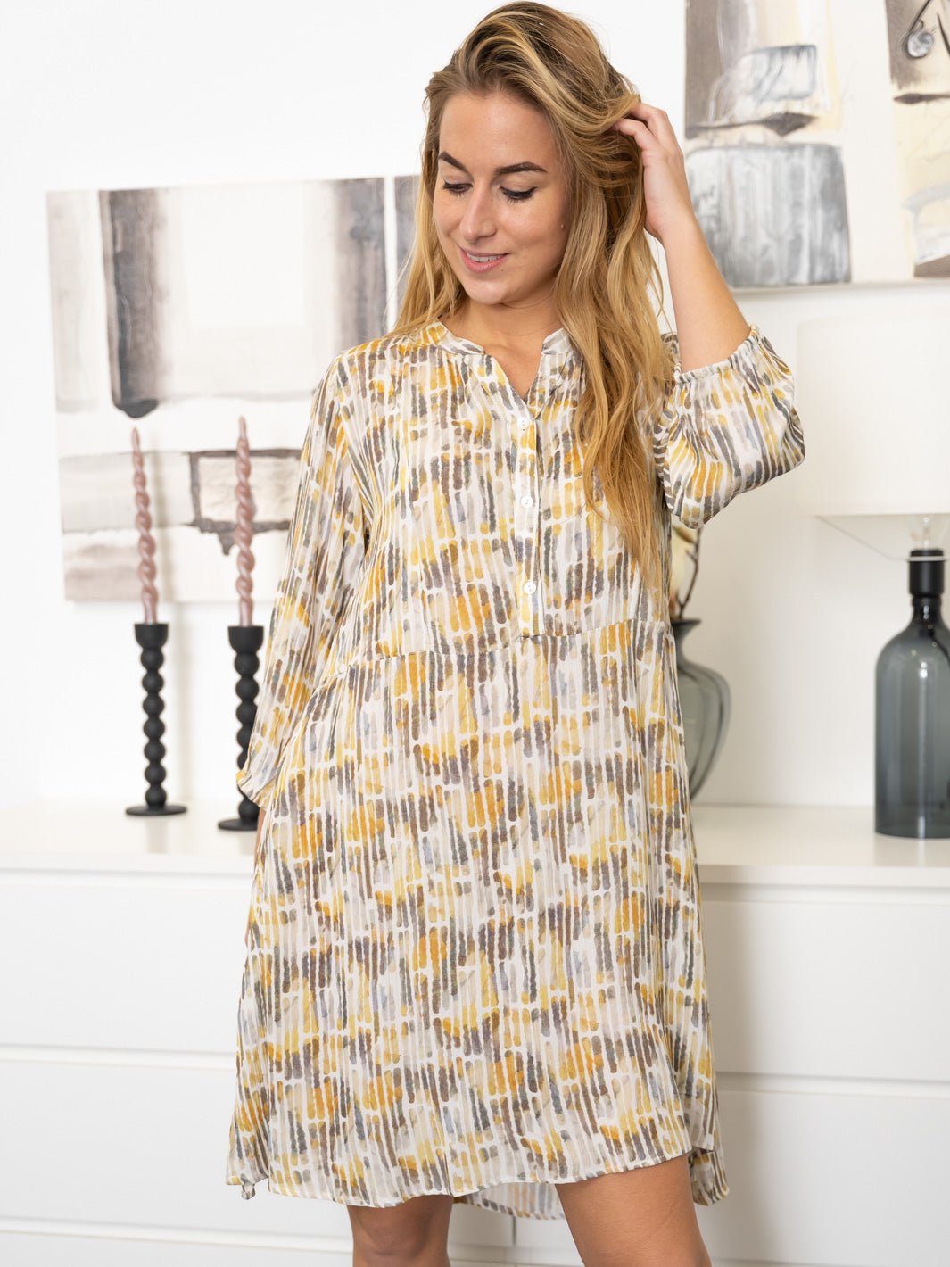 Nadine dress yellow print 10 Online Mode