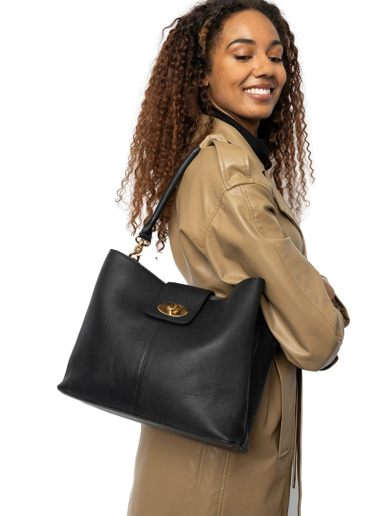 RE:Designed Carola big bag black - Online-Mode